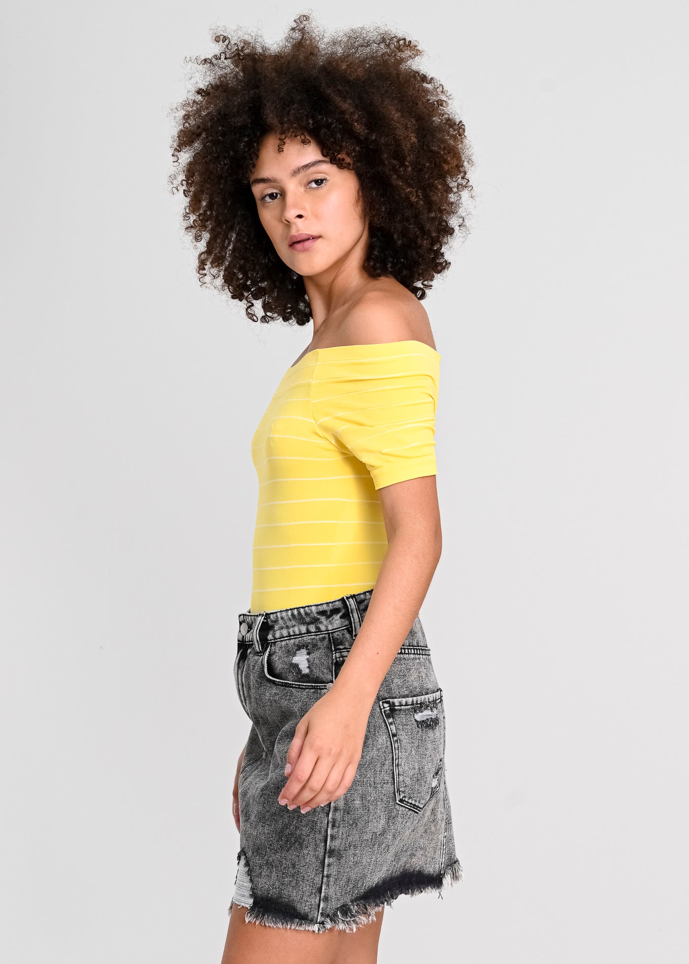Bodysuit rayas hombro descubierto AMARILLO COMBO