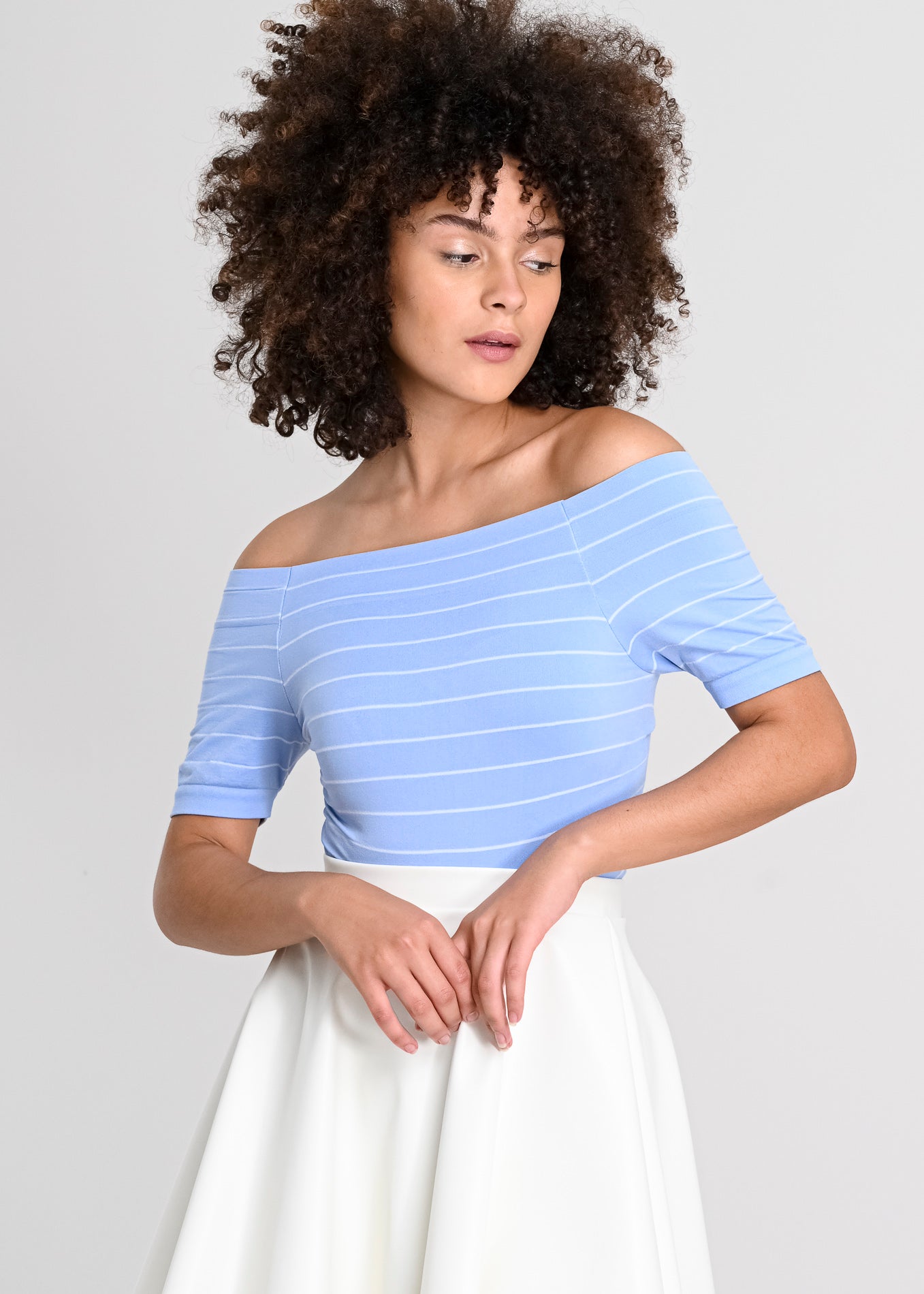Bodysuit rayas hombro descubierto AZUL COMBO