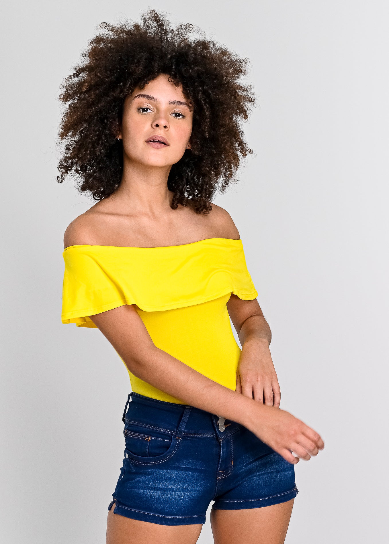 Bodysuit olanes hombro descubierto AMARILLO