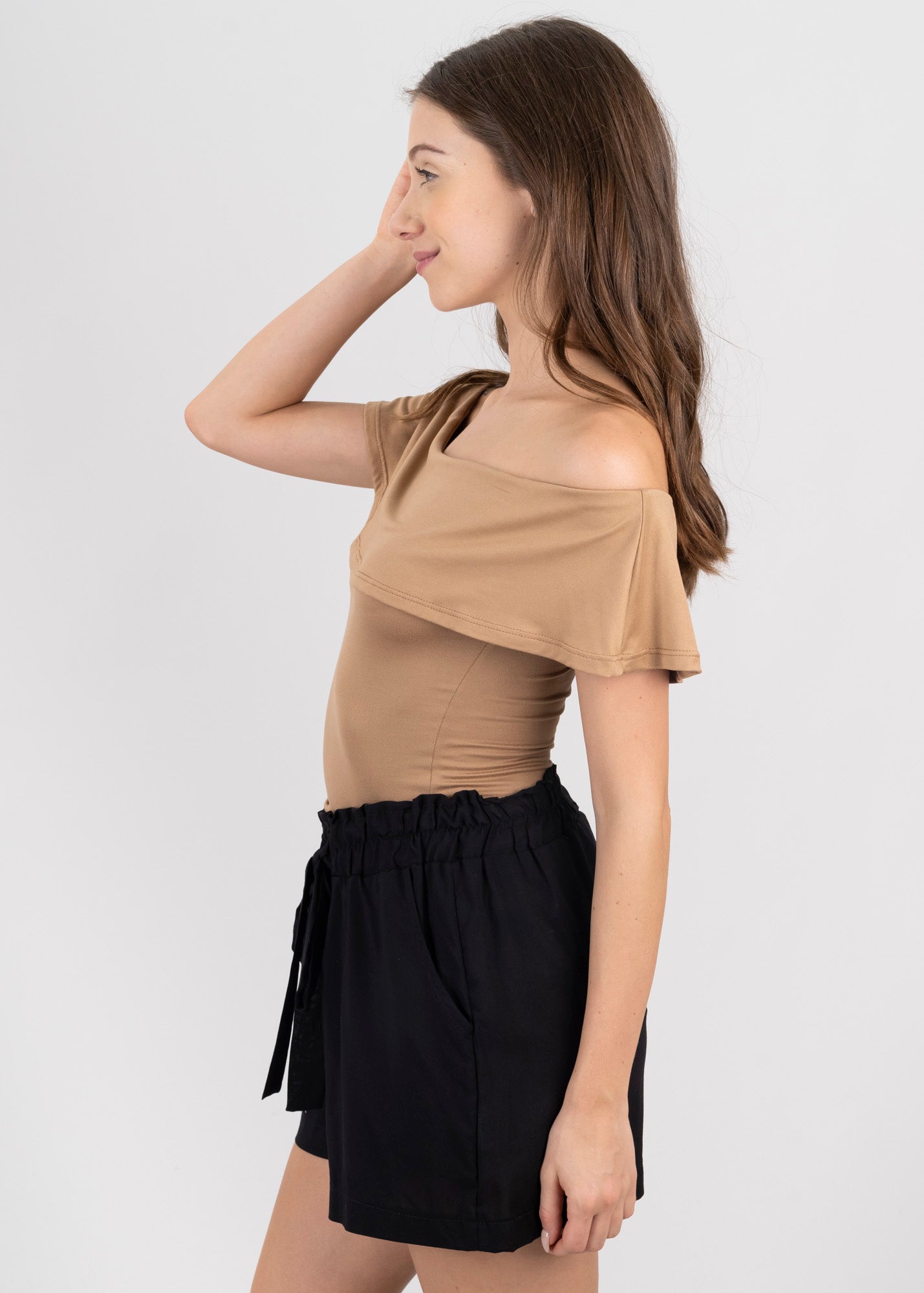Bodysuit olanes hombro descubierto NUDE