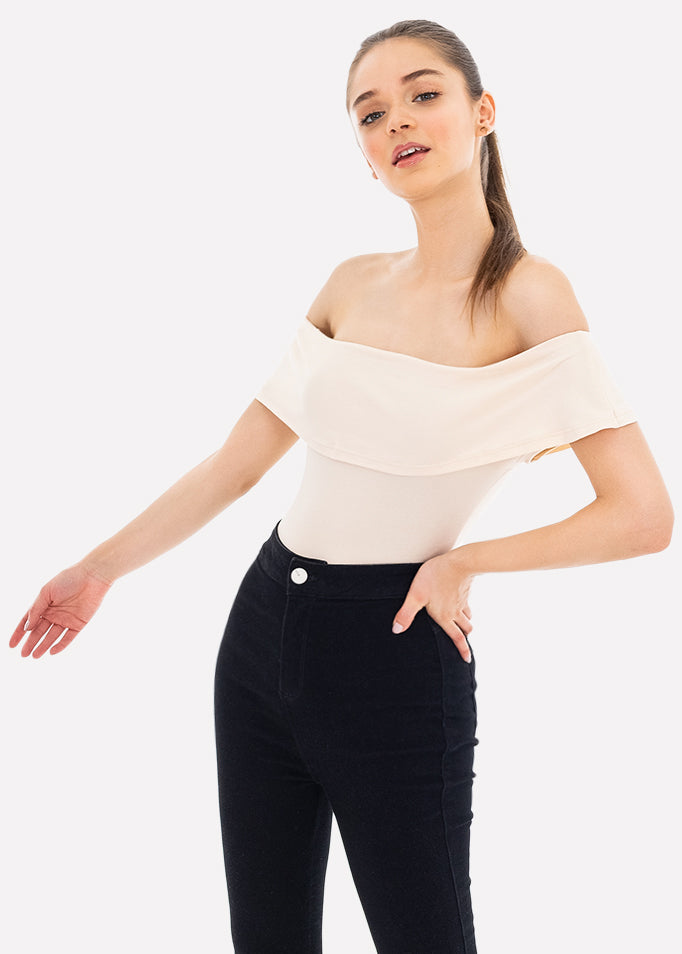 Bodysuit olanes hombro descubierto HUESO