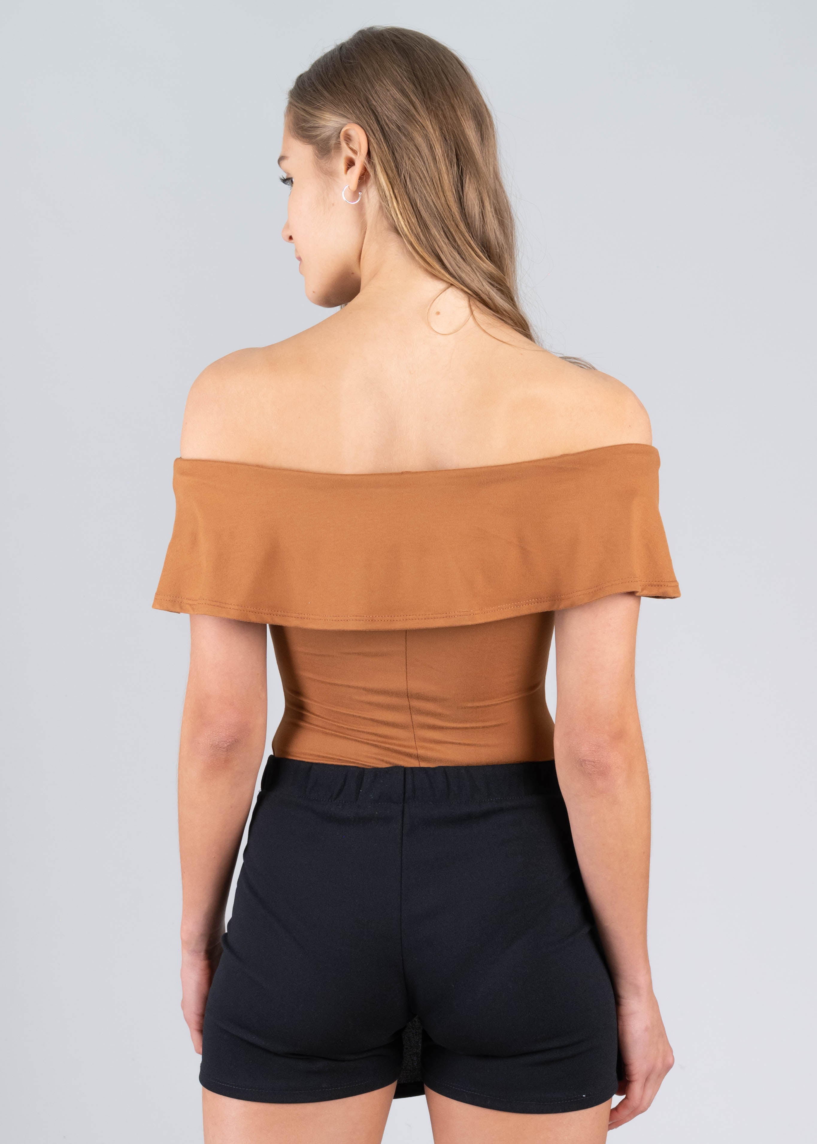 Bodysuit olanes hombro descubierto CAFE