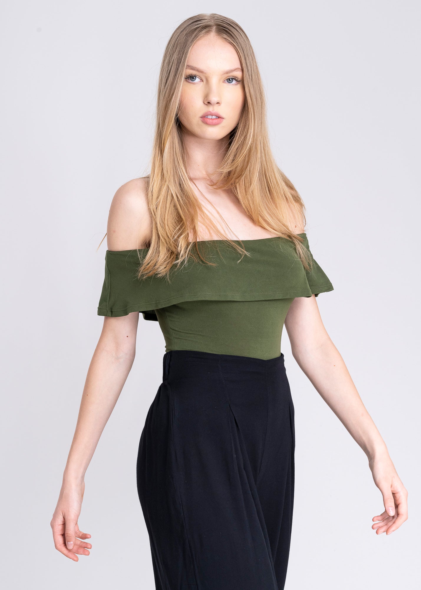 Bodysuit olanes hombro descubierto OLIVO