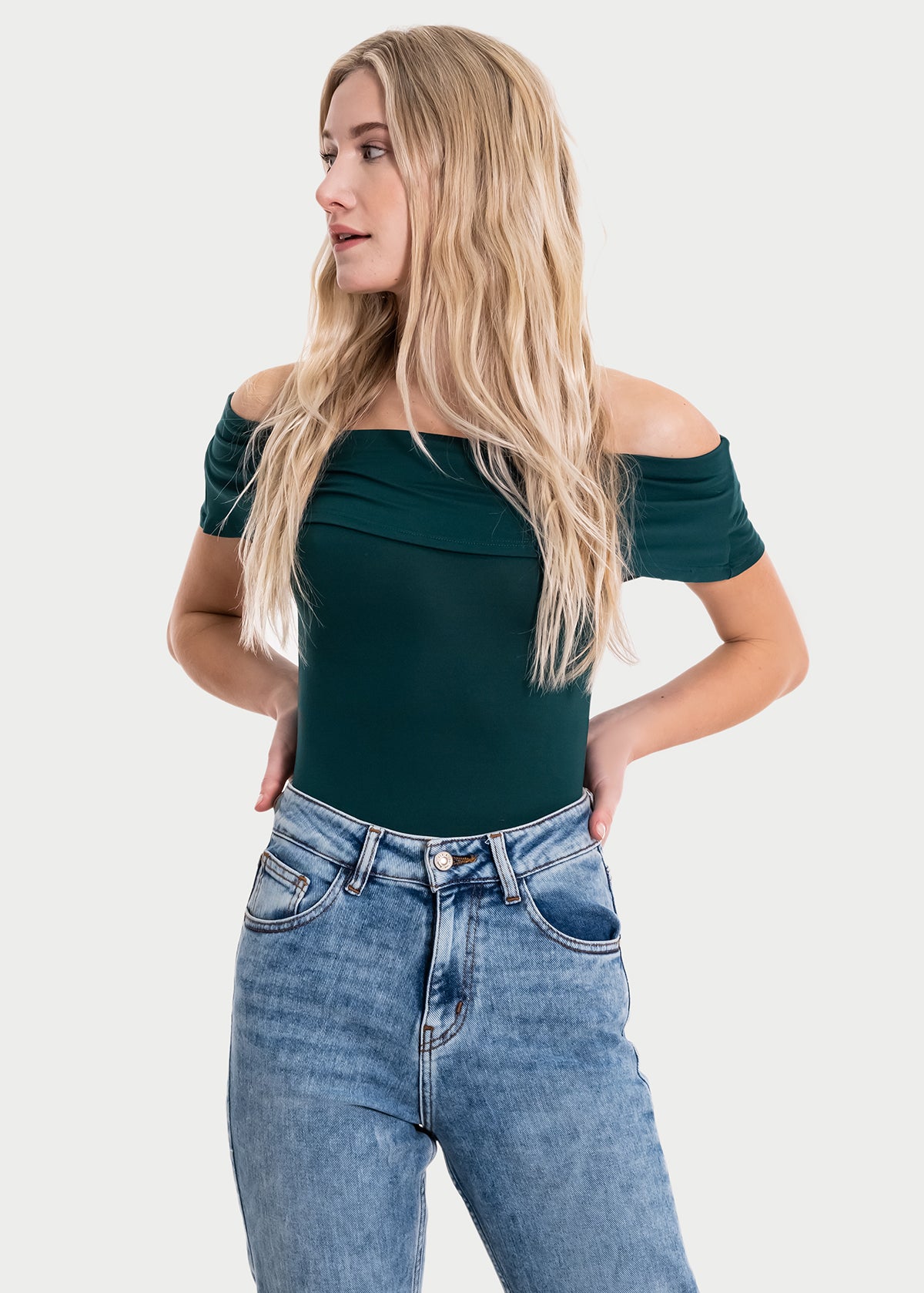 Bodysuit olanes hombro descubierto VERDE BOTELLA