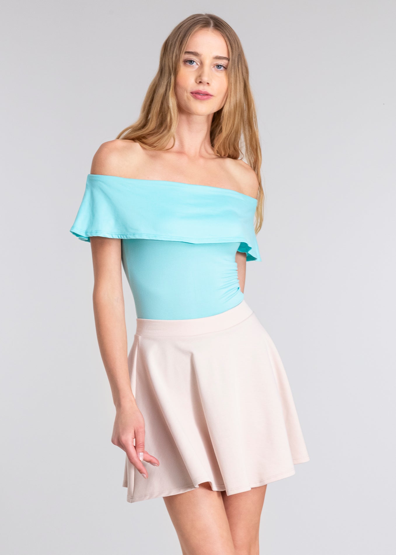 Bodysuit olanes hombro descubierto MENTA