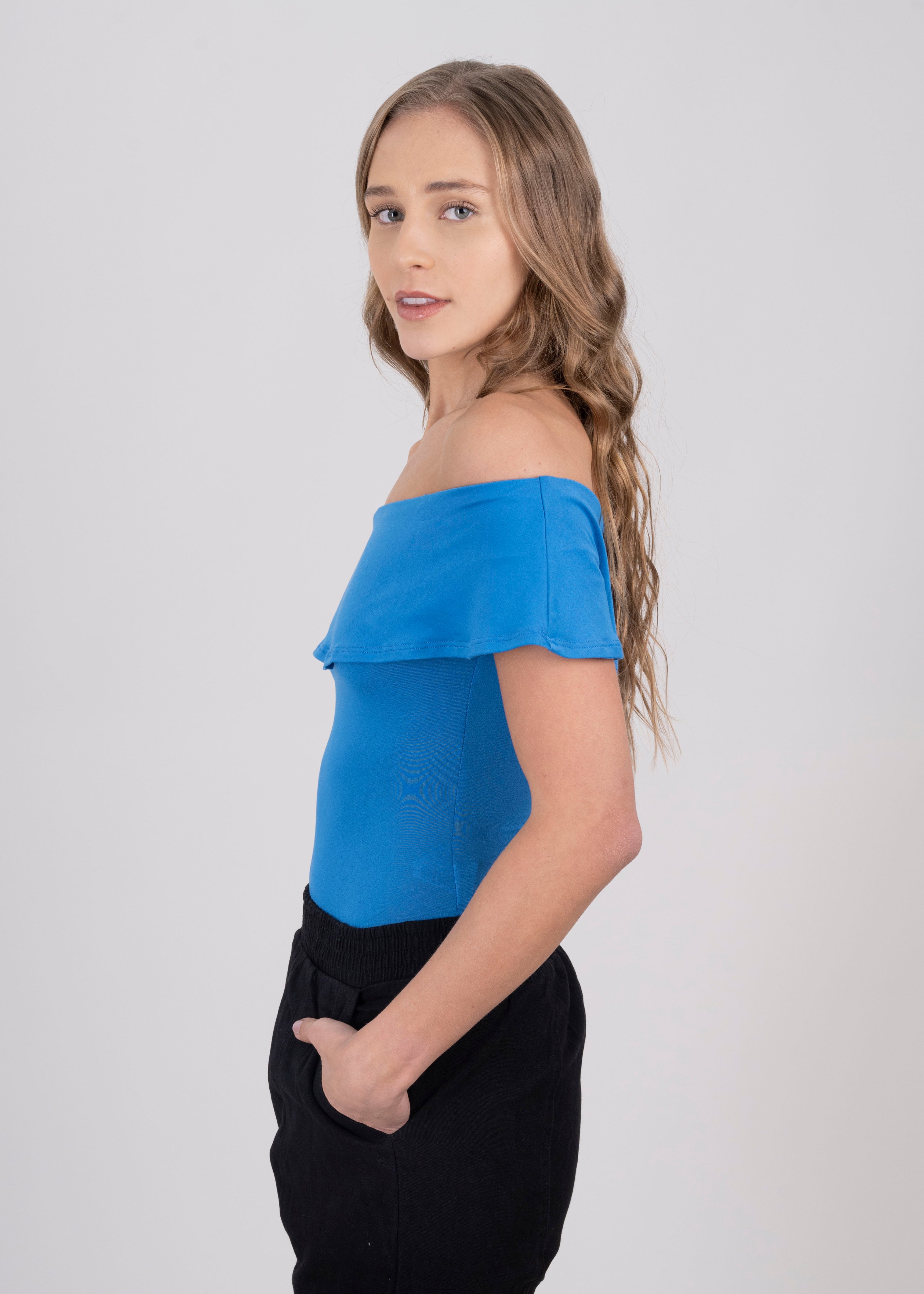 Bodysuit olanes hombro descubierto AZUL BRILLANTE