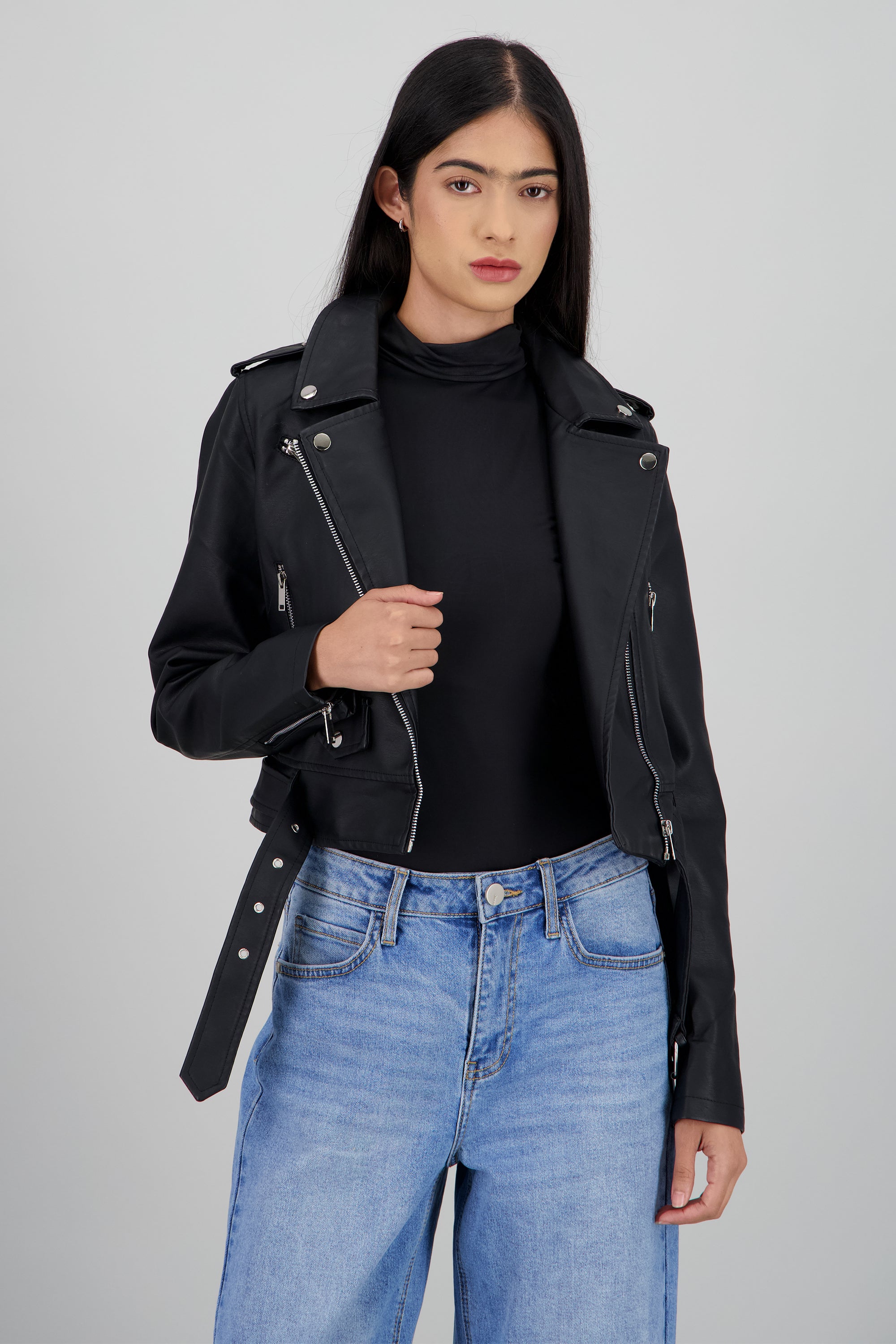 Chamarra Biker Efecto Piel Cierre NEGRO