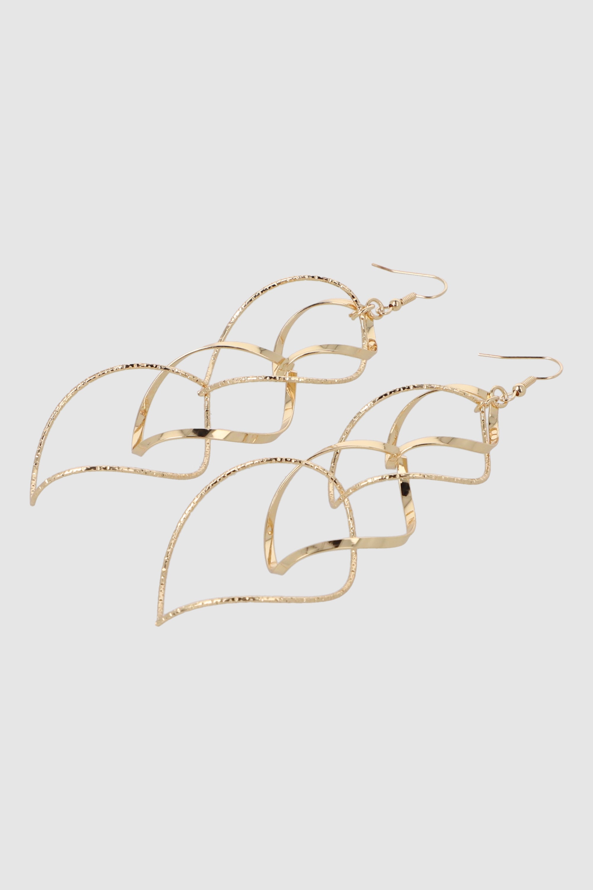 Aretes colgantes twist
