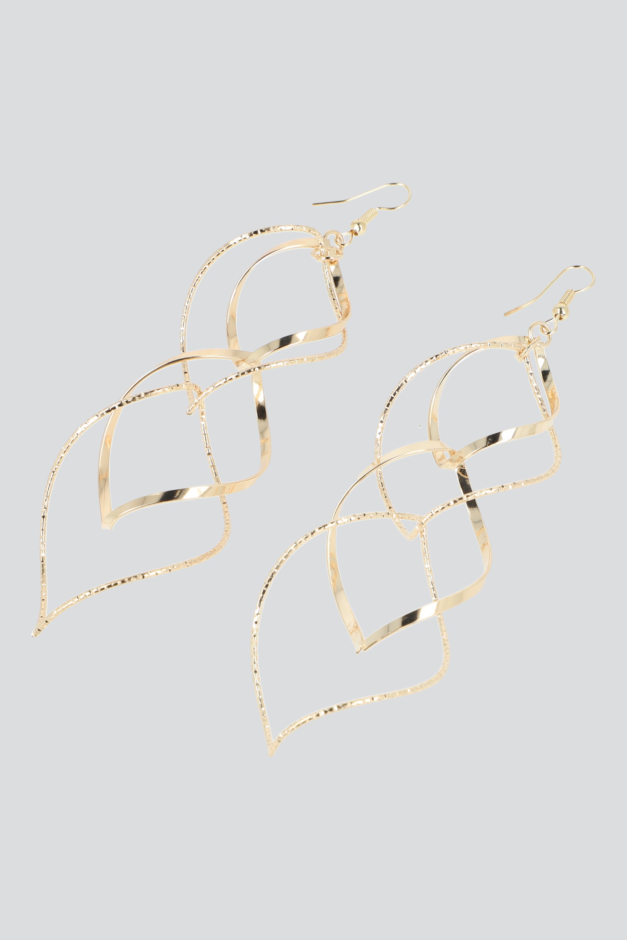 Aretes colgantes twist ORO