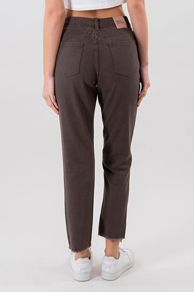 Jeans mom cintura alta super destrucción flecos CHOCOLATE