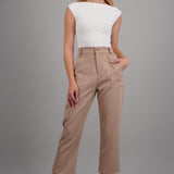 Pantalón con bolsas