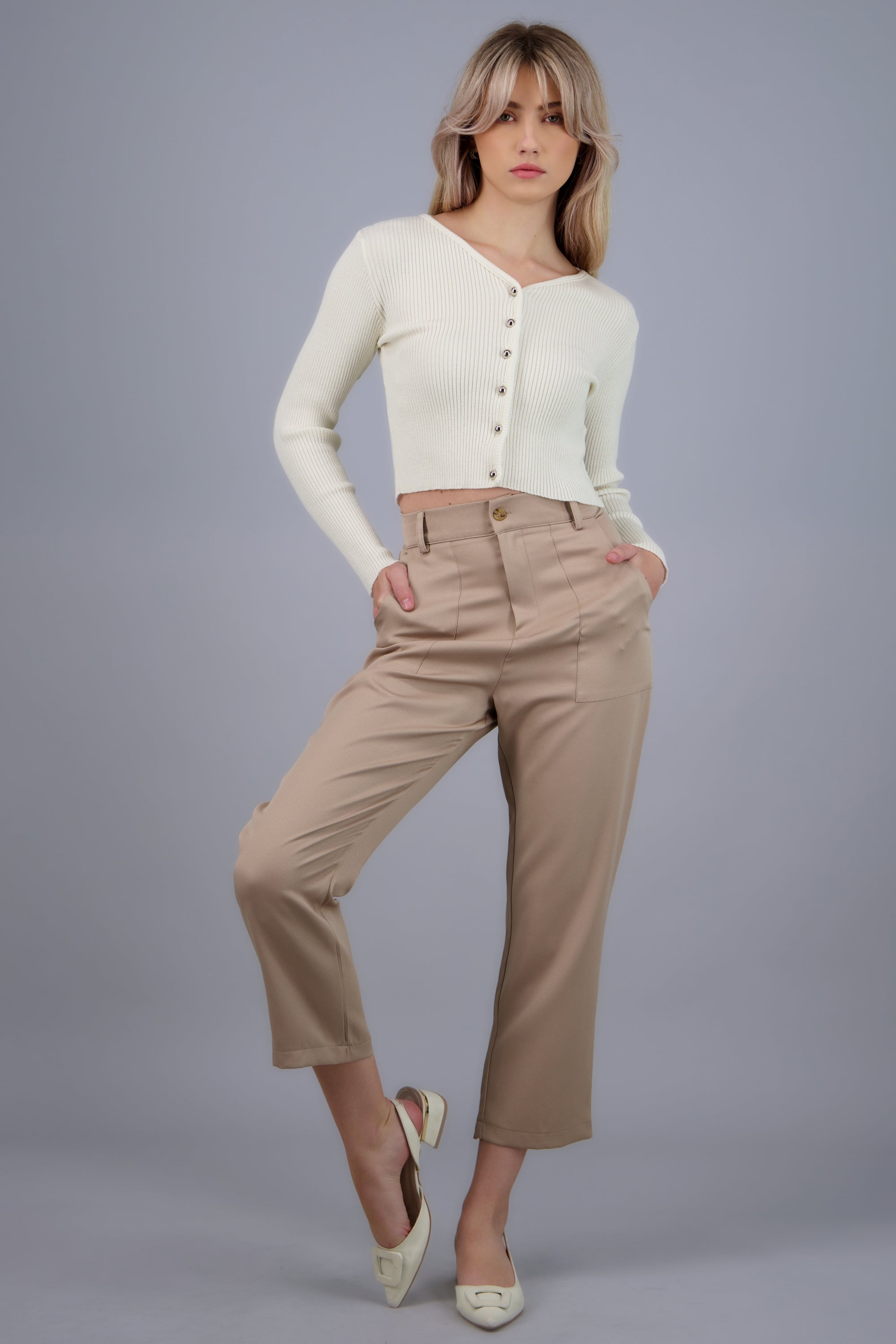 Pantalón Cintura Alta Capri Bolsas BEIGE