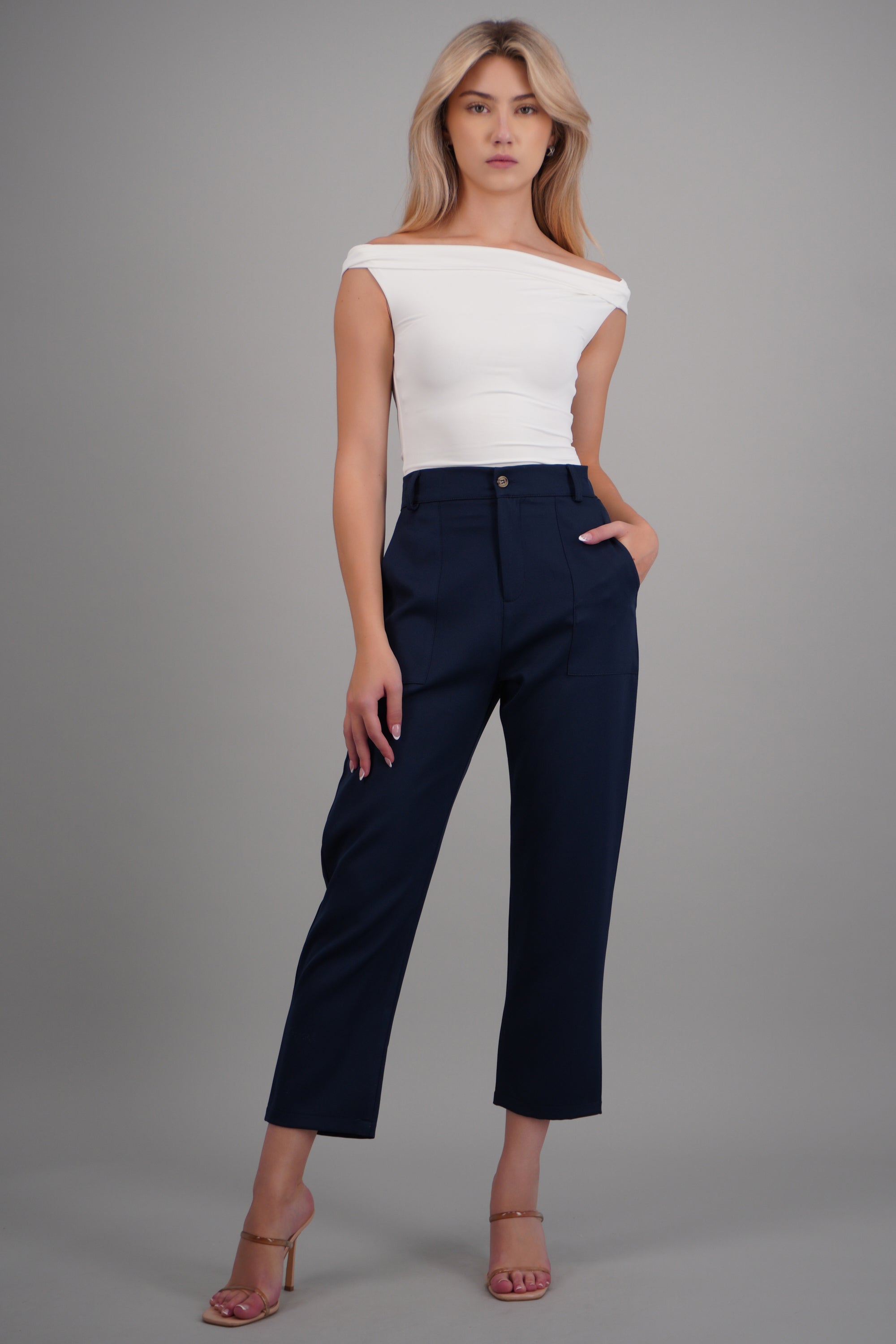 Pantalón con bolsas MARINO