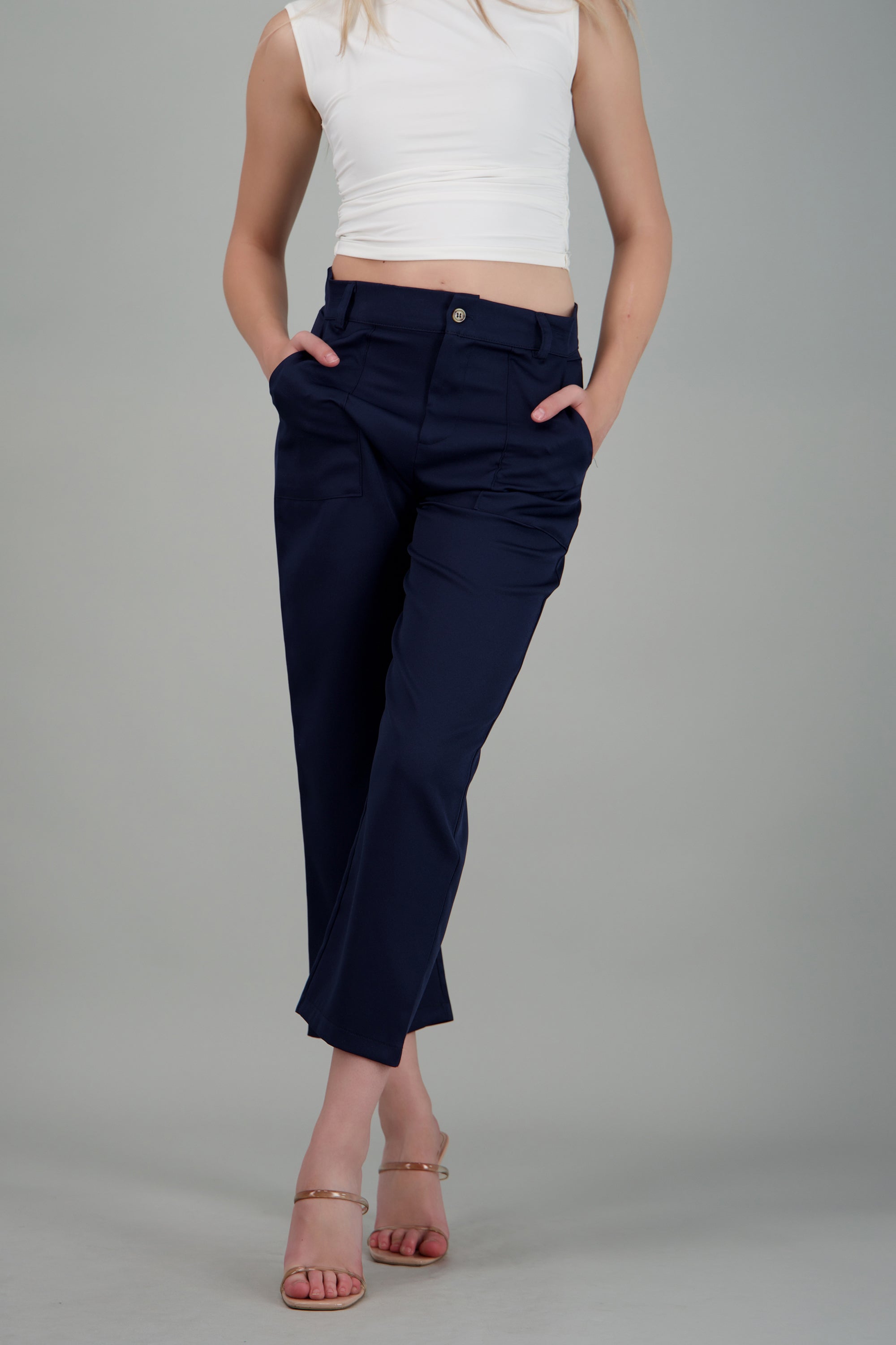 Pantalón Cintura Alta Capri Bolsas MARINO