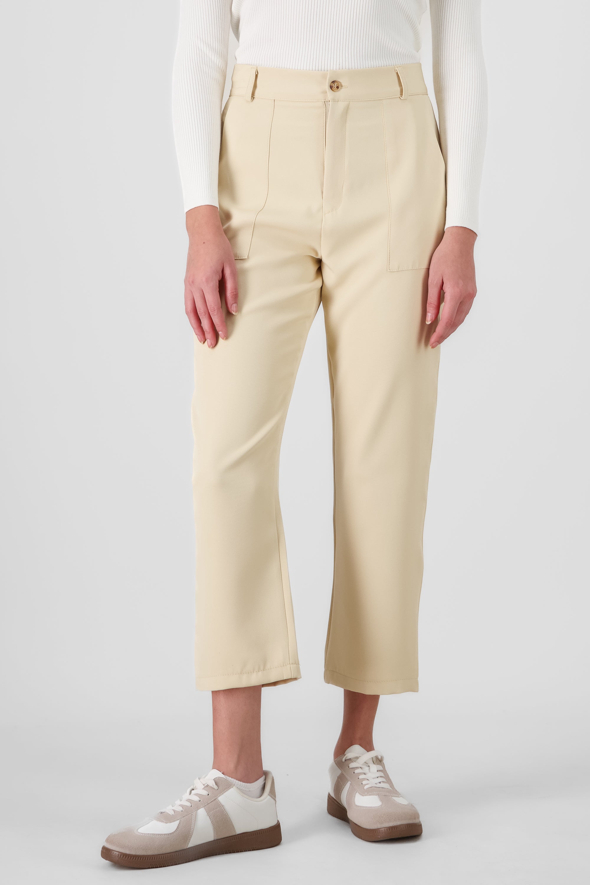 Pantalón Cintura Alta Capri Bolsas CREMA