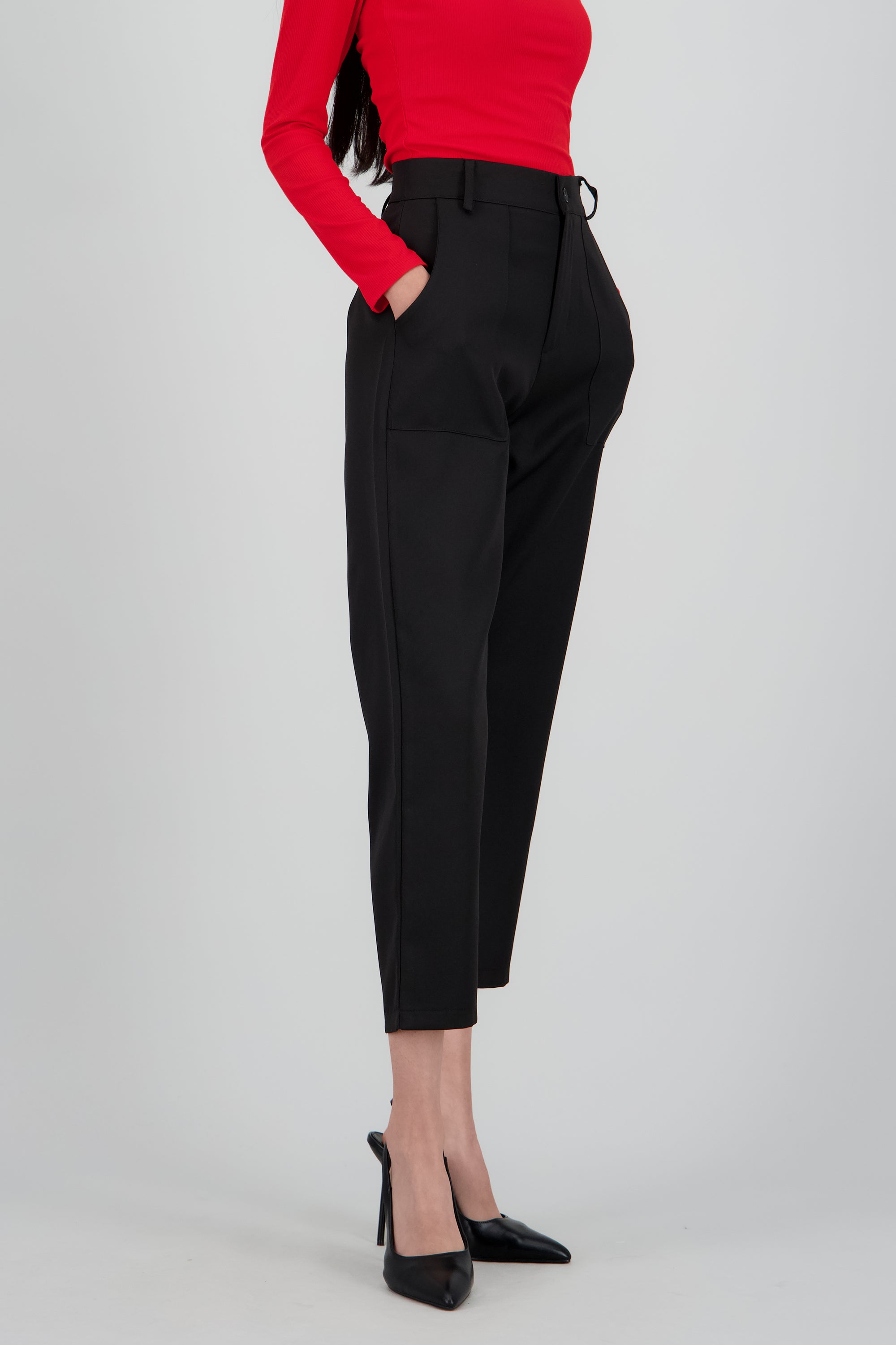 Pantalón Cintura Alta Capri Bolsas NEGRO