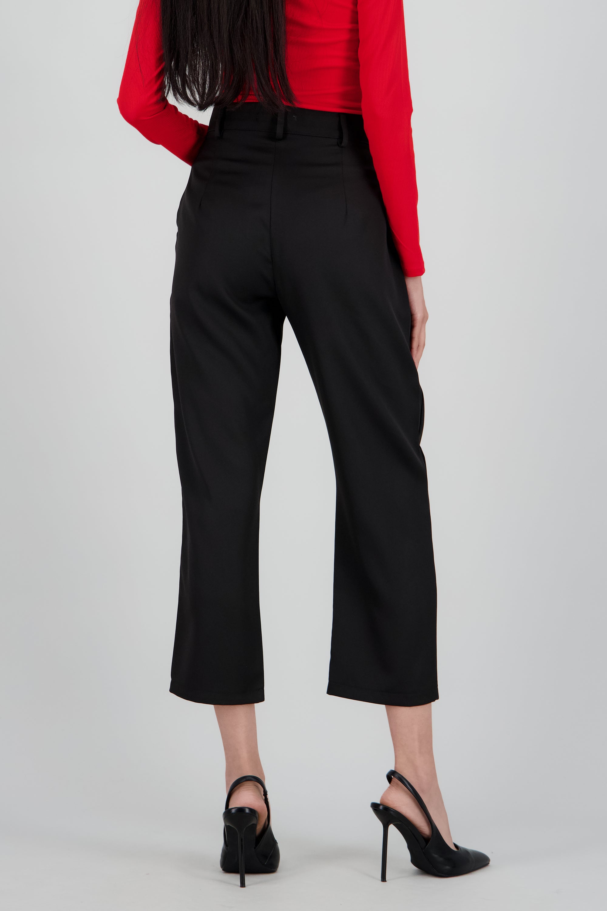 Pantalón Cintura Alta Capri Bolsas NEGRO