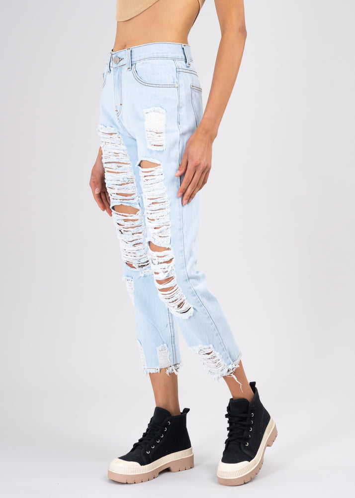 Jeans mom cintura media destrucción flecos BLEACHED