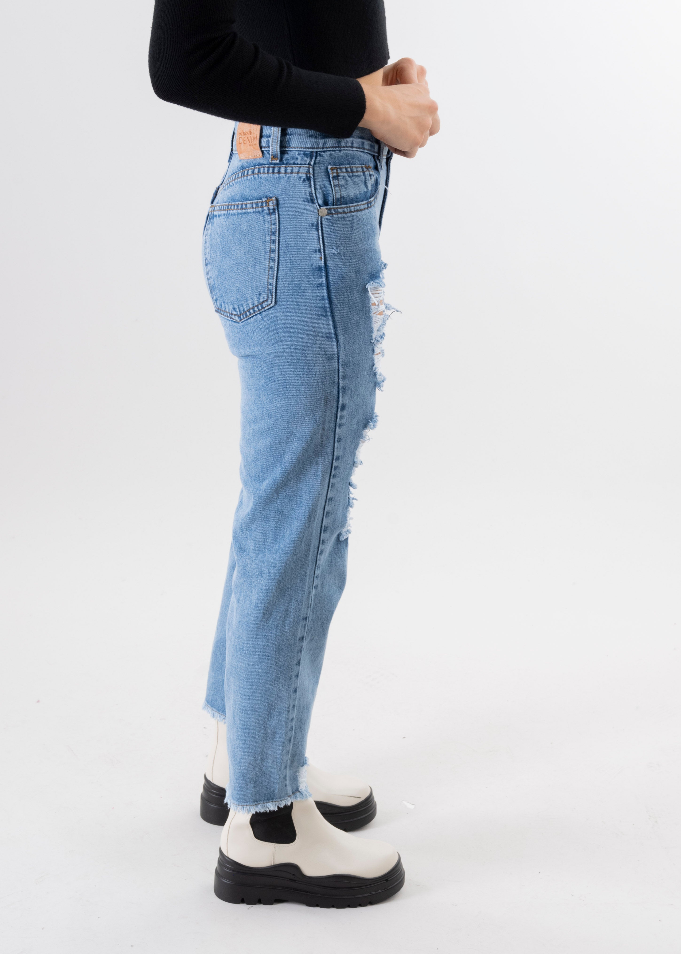 Jeans mom cintura media destrucción flecos ACID MEDIO
