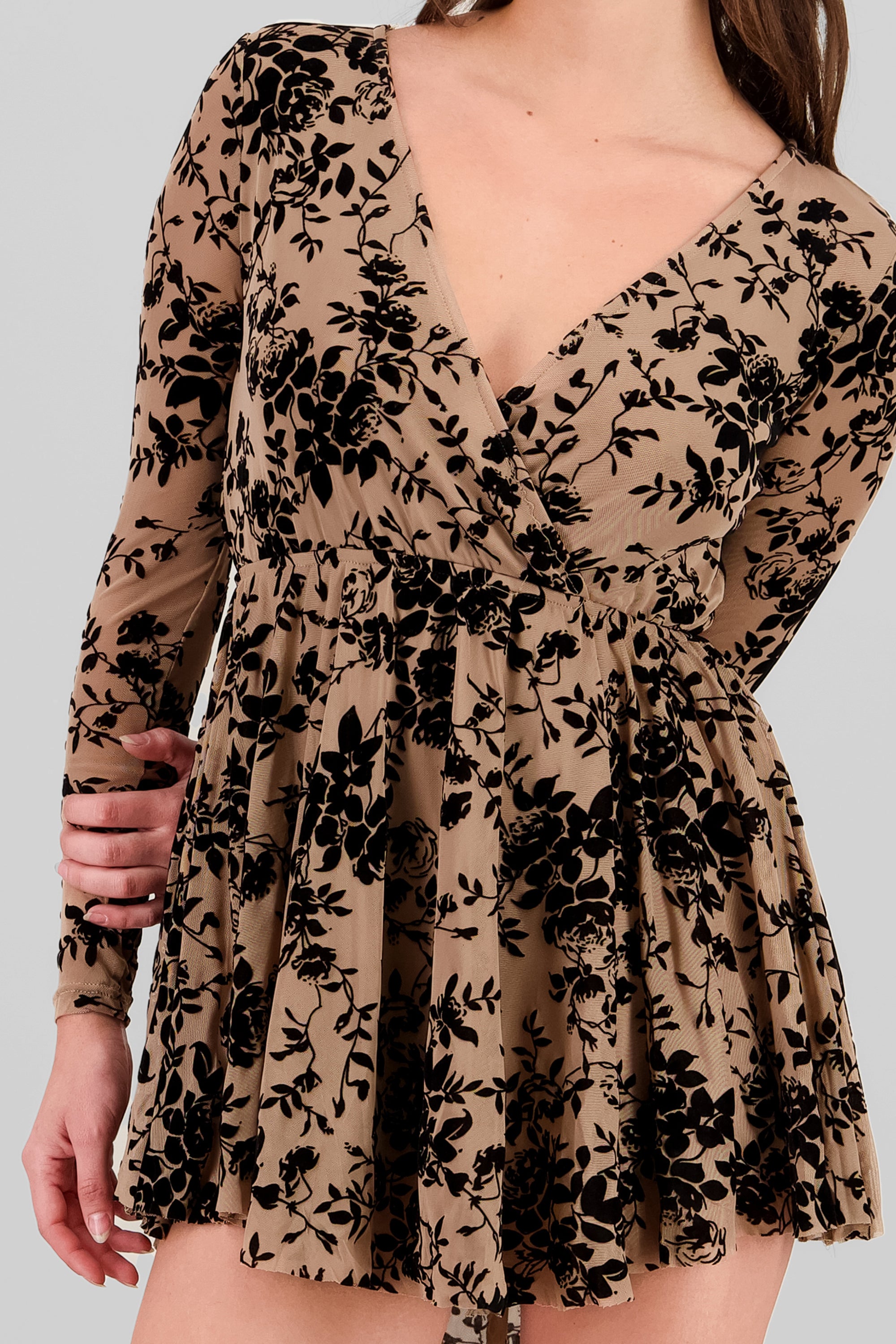 Vestido Mesh Flock Manga Larga
