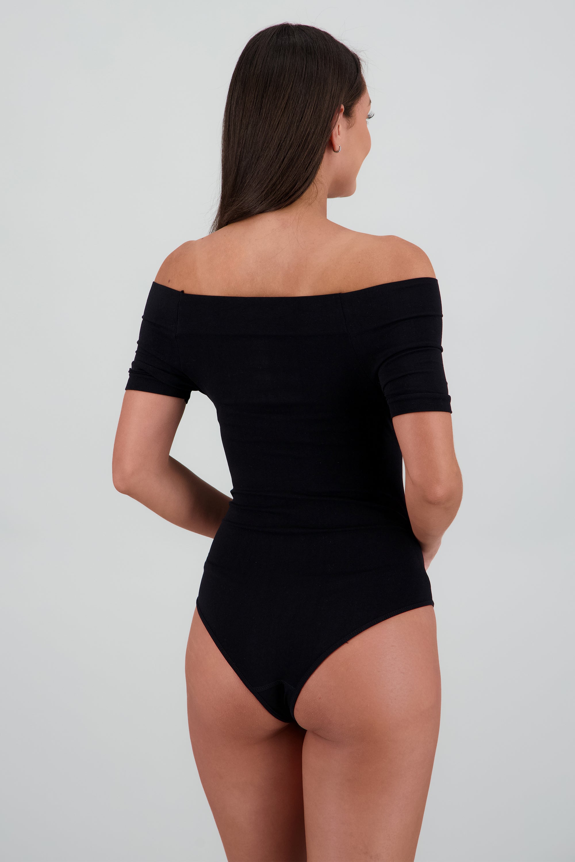Bodysuit Liso Hombros Descubiertos NEGRO