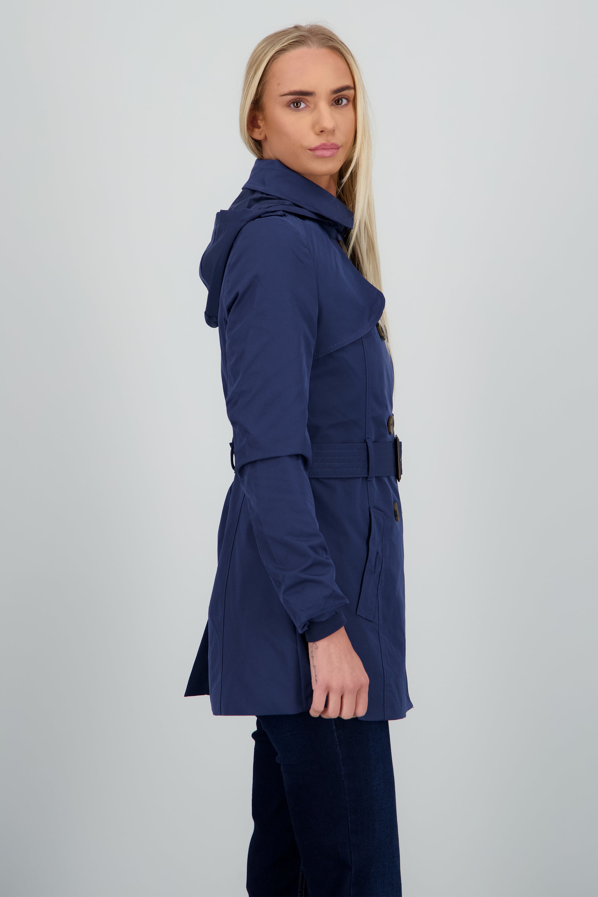 Gabardina ajustada capucha MARINO