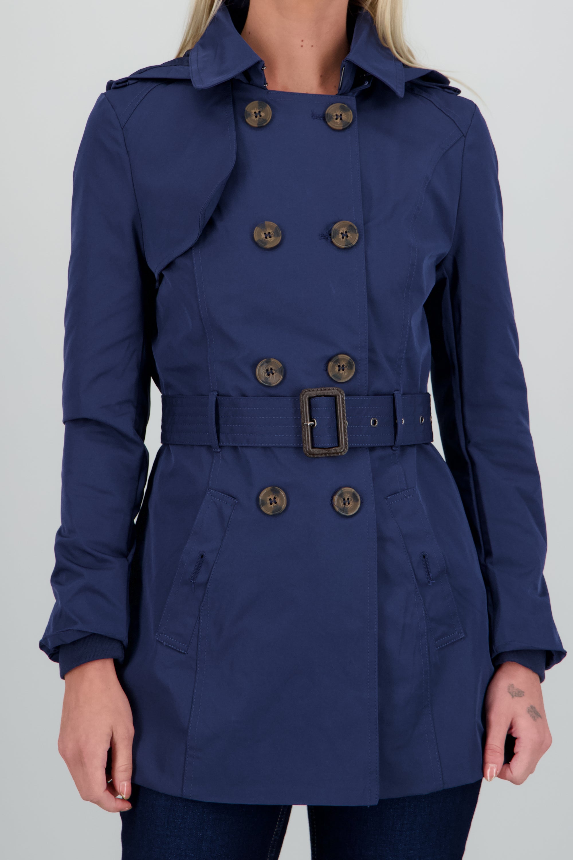 Gabardina ajustada capucha MARINO