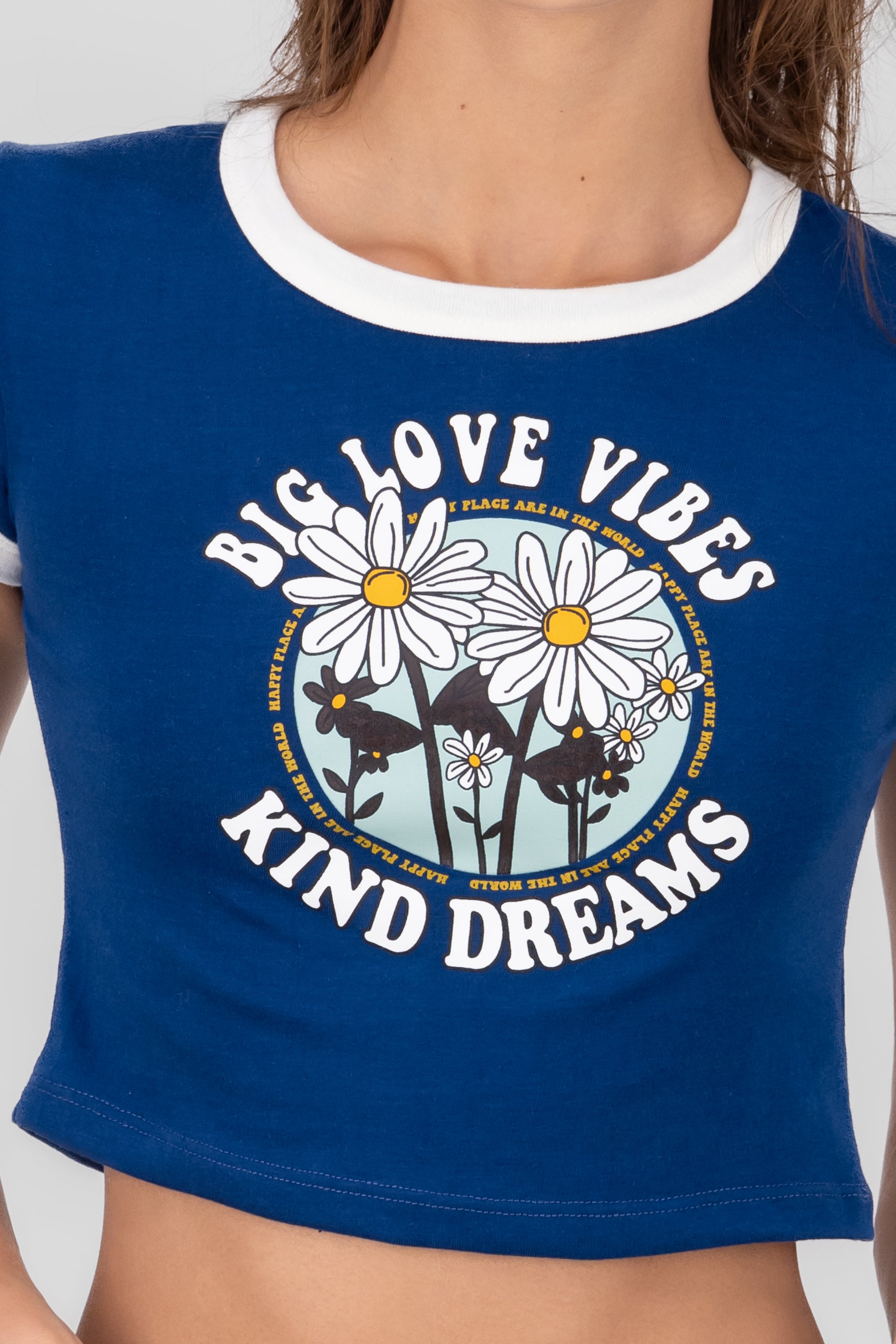 Playera Crop Frase Flores PETROLEO