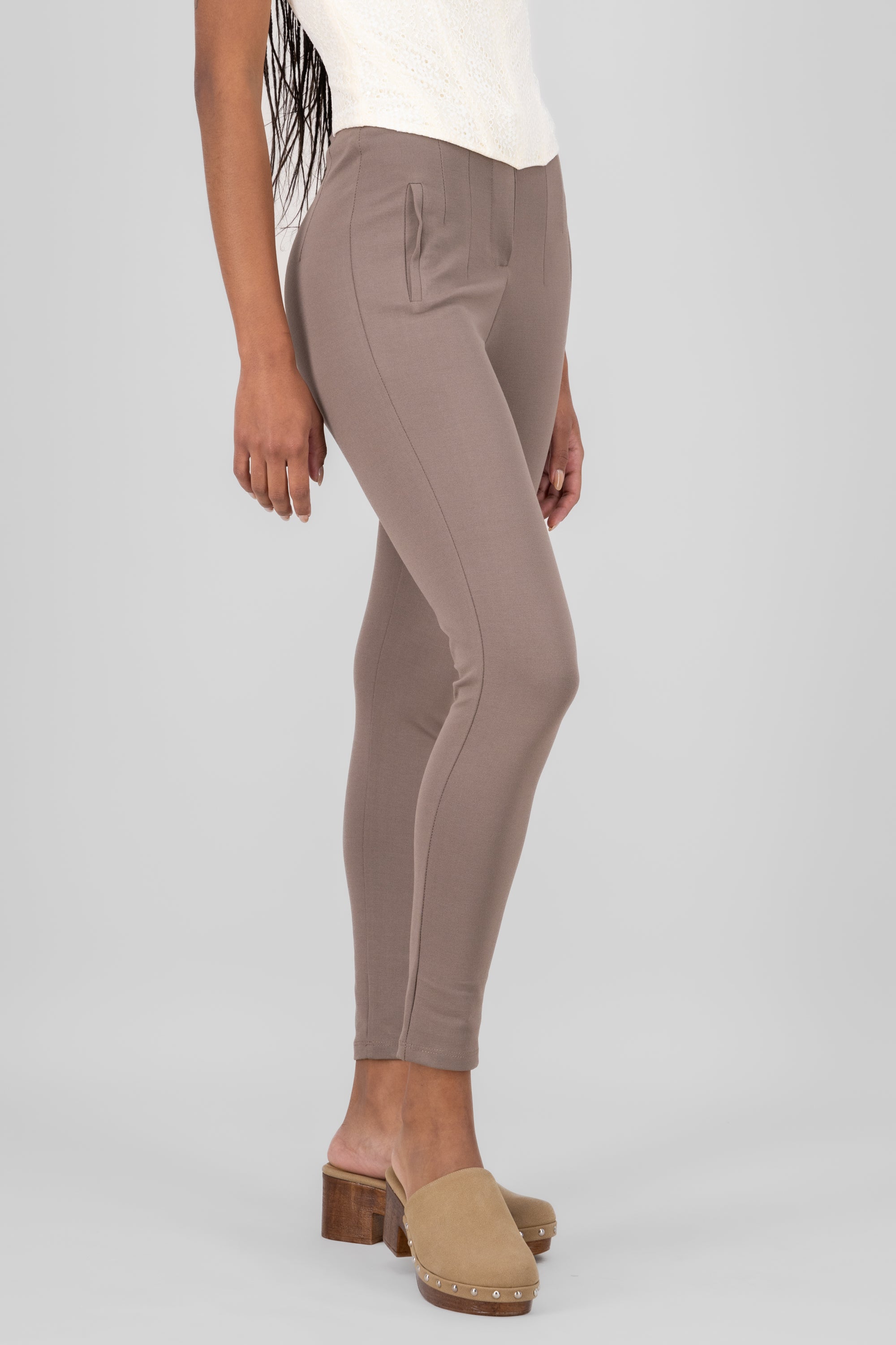 Pantalón Skinny Cintura Alta Pinzas TAUPE