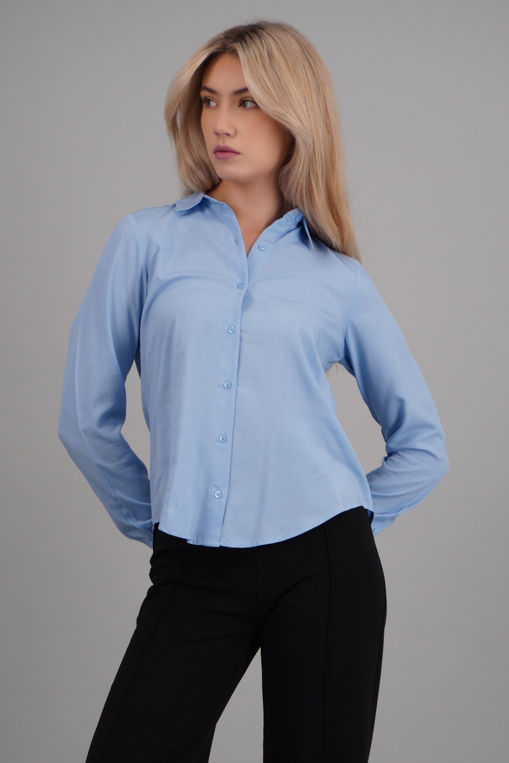 CAMISA M/L BOTONES AZUL PASTEL