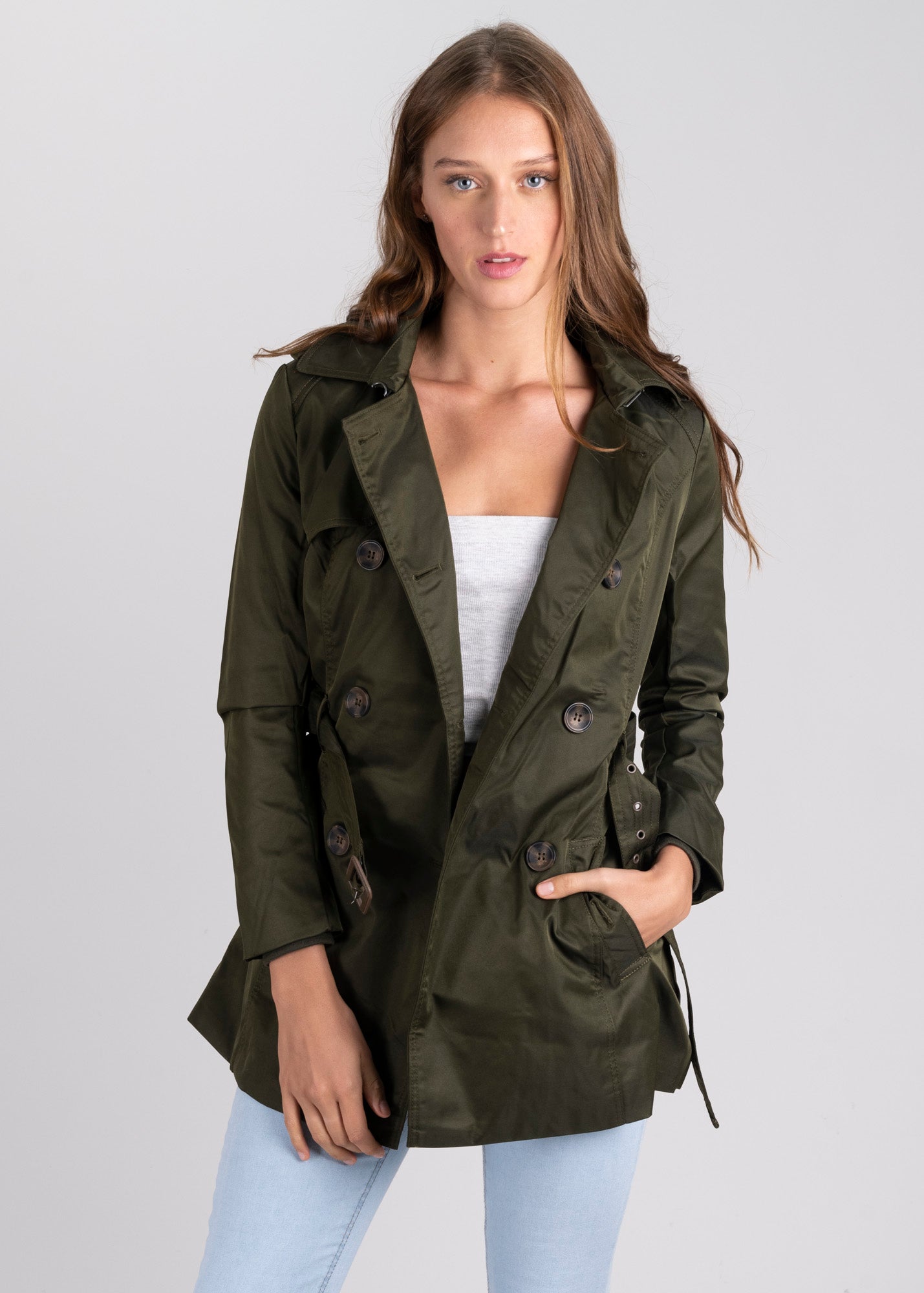 Gabardina corta cinturón botones OLIVO