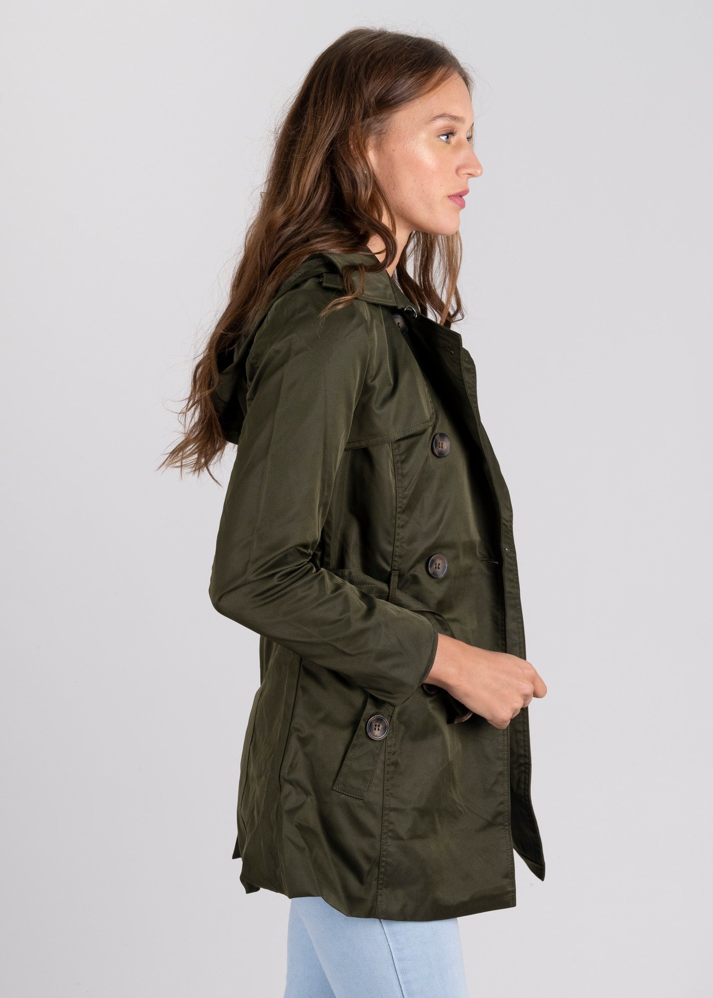 Gabardina corta cinturón botones OLIVO