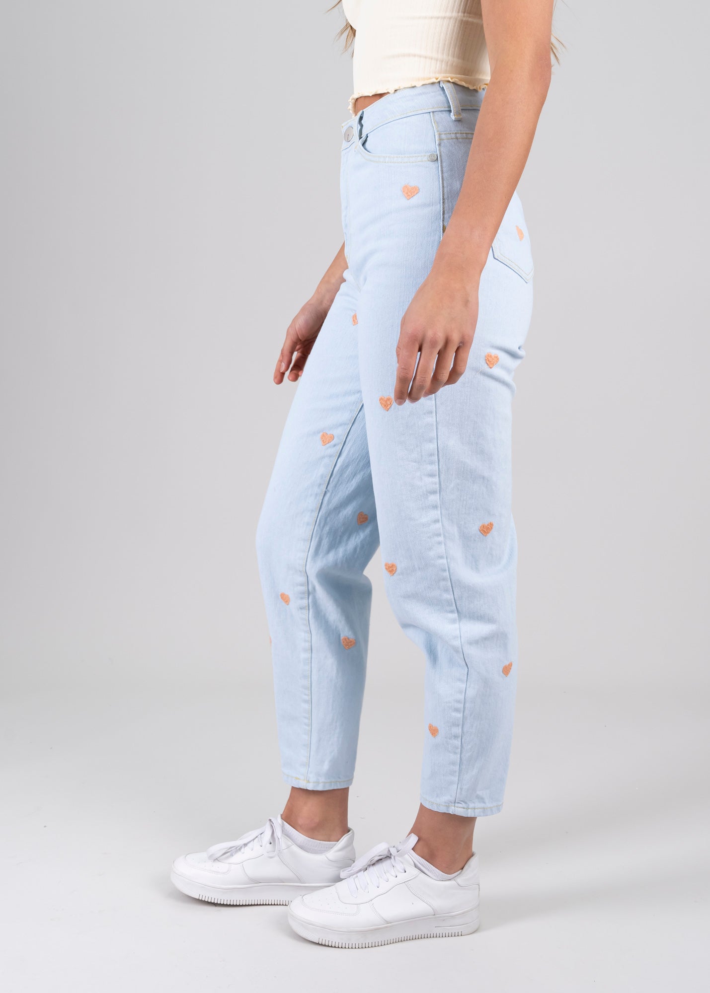 Jeans mom corazones LIGHT WASH