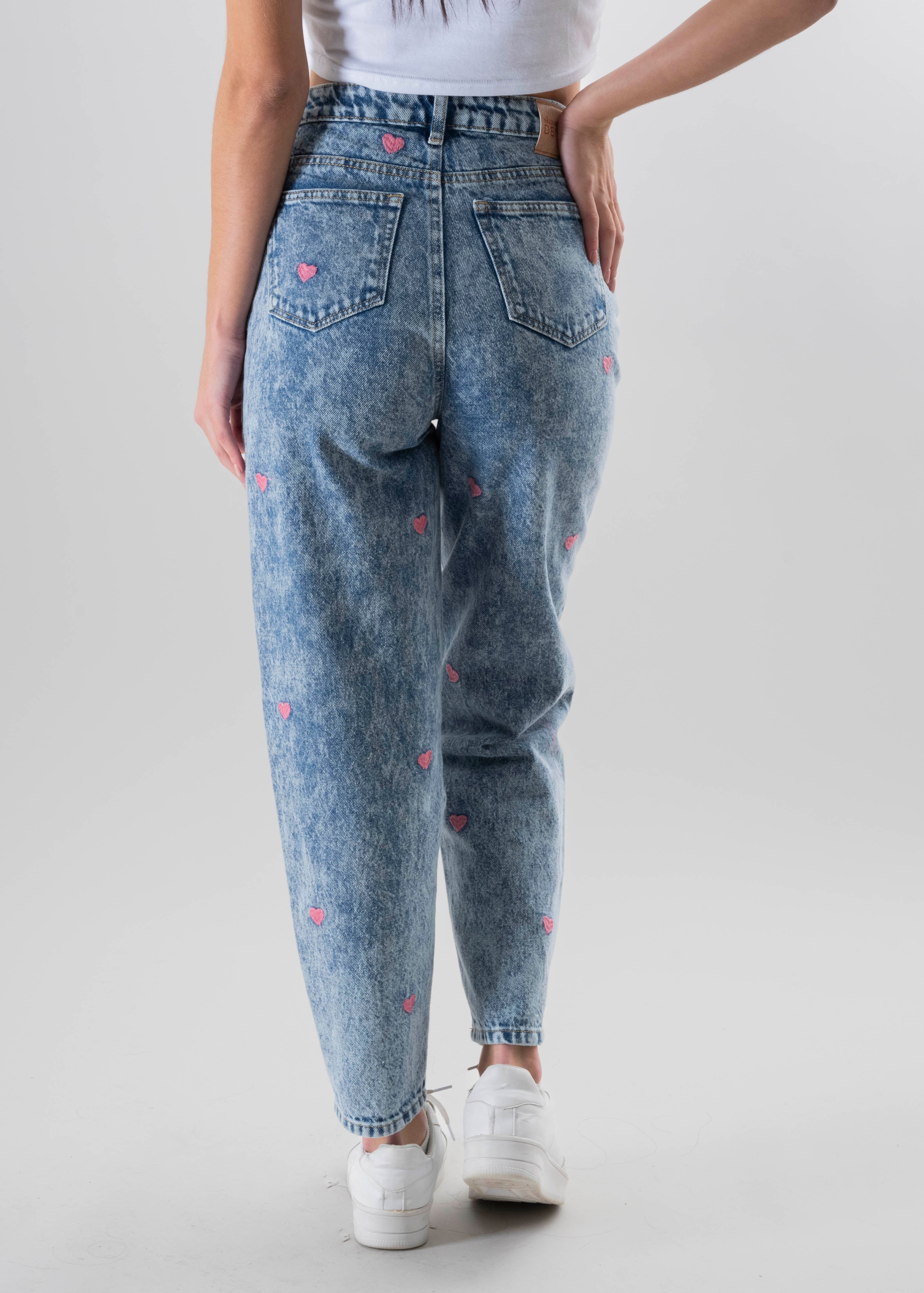 Jeans mom corazones ACID WASH