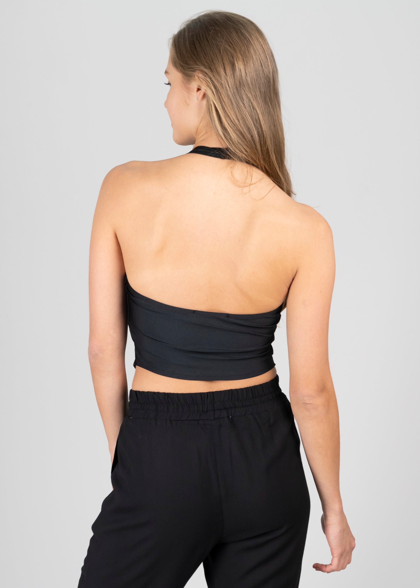 Top halter argolla NEGRO