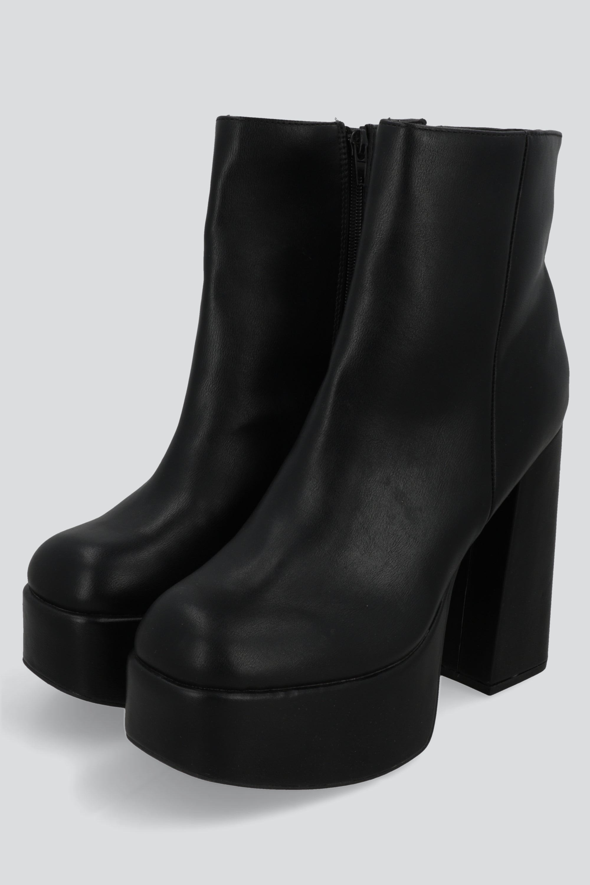 Botín plataforma tacón ancho NEGRO