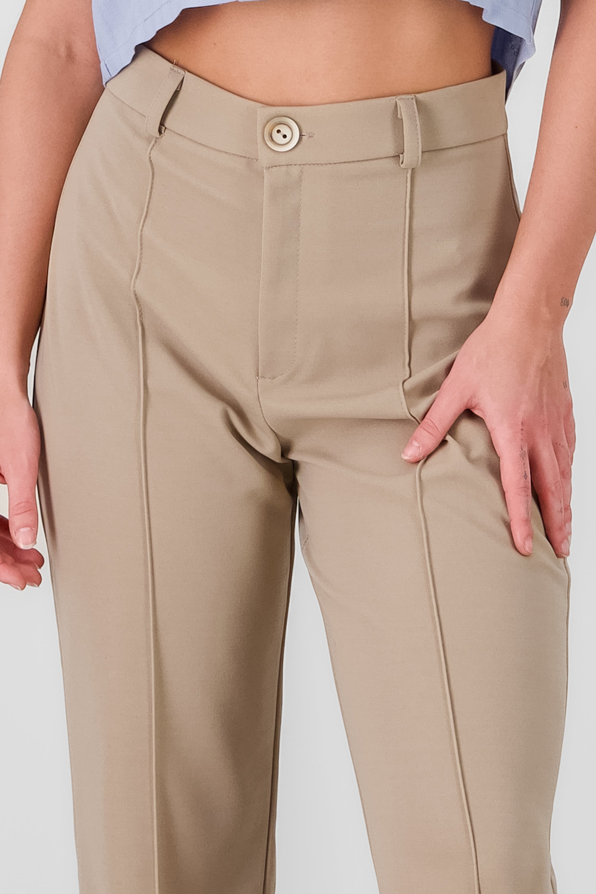 Pantalón Corto Capri BEIGE