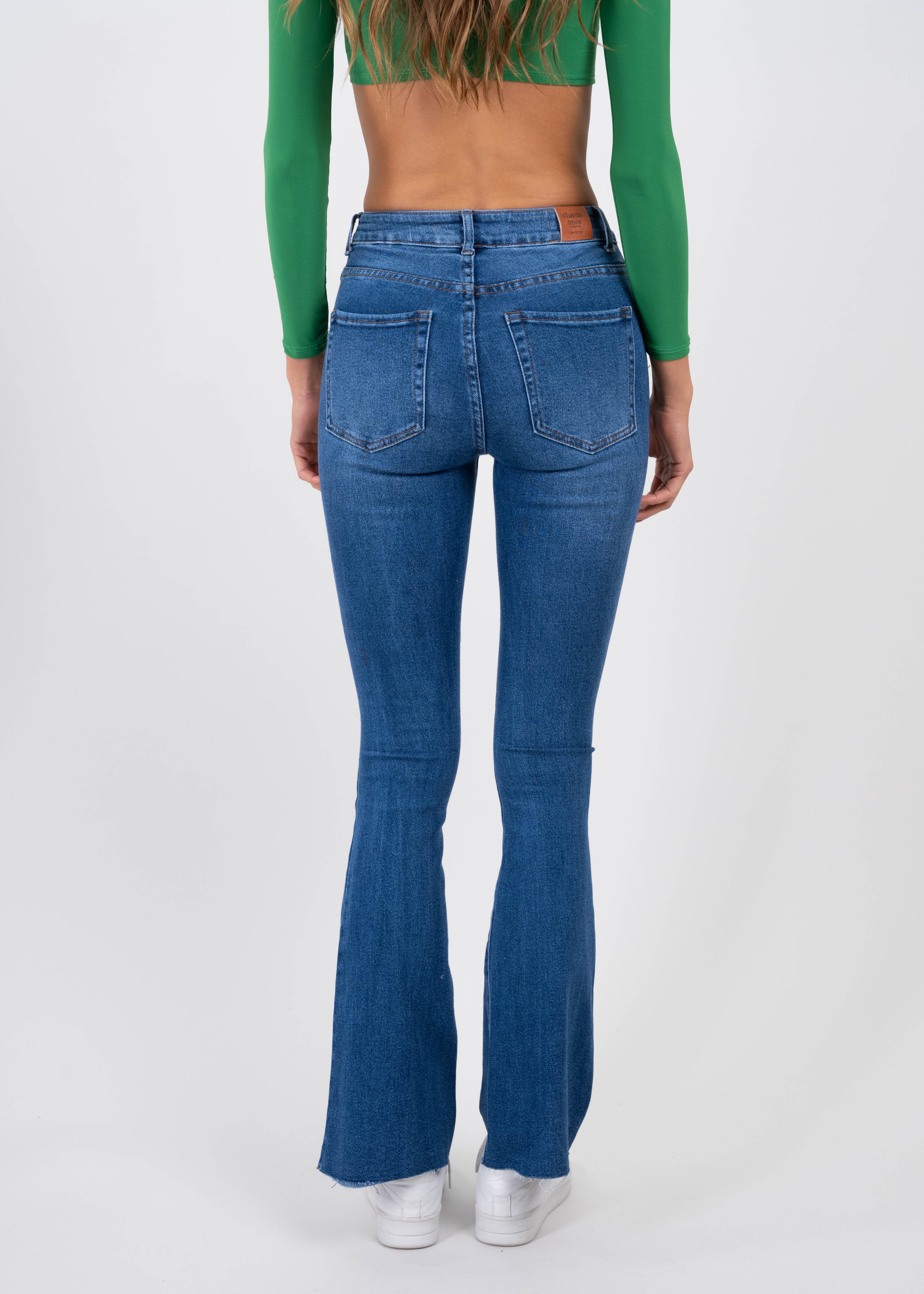 Jeans Denim Flared Destrucciones MEDIUM WASH