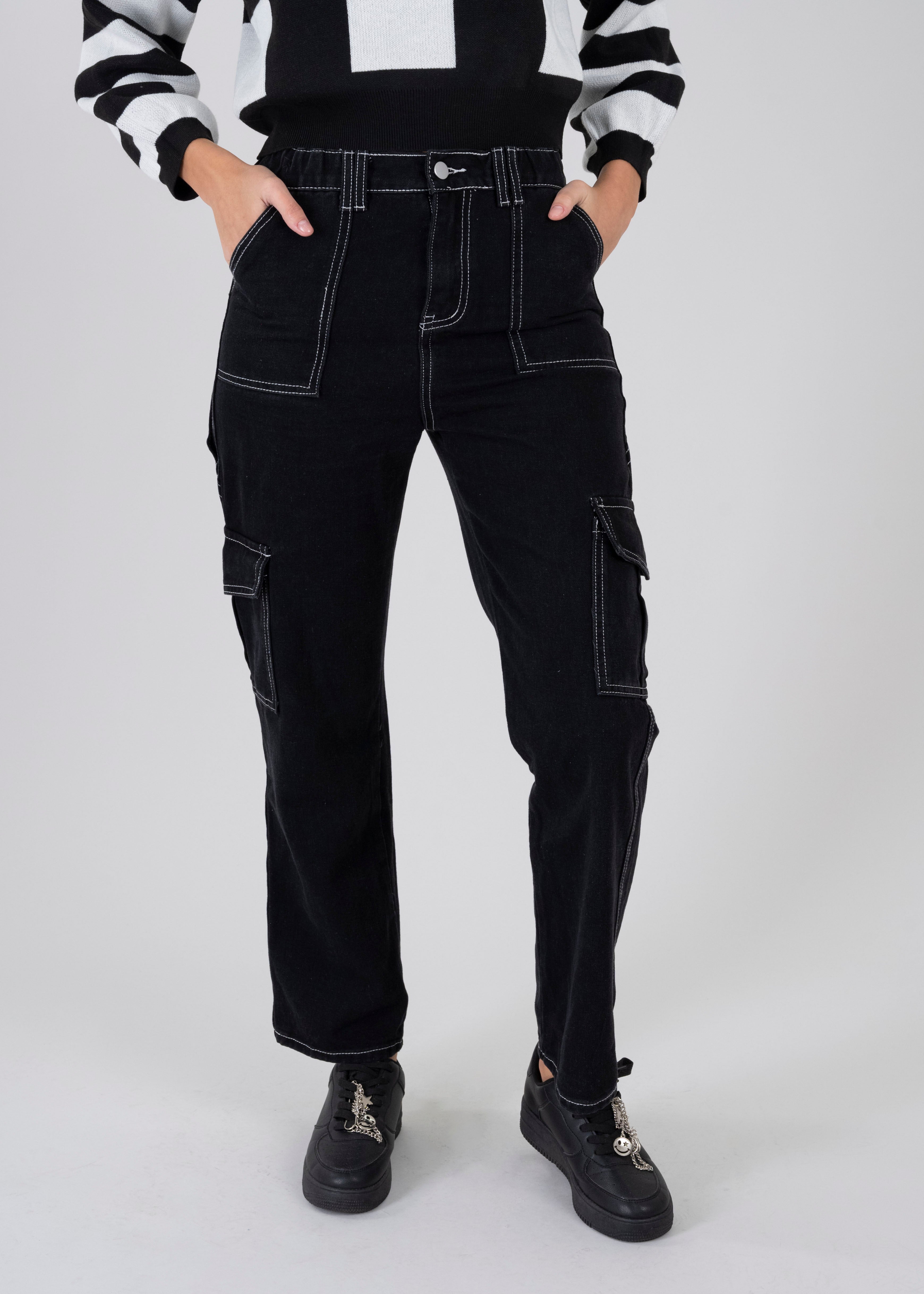Jeans Cargo Costuras NEGRO