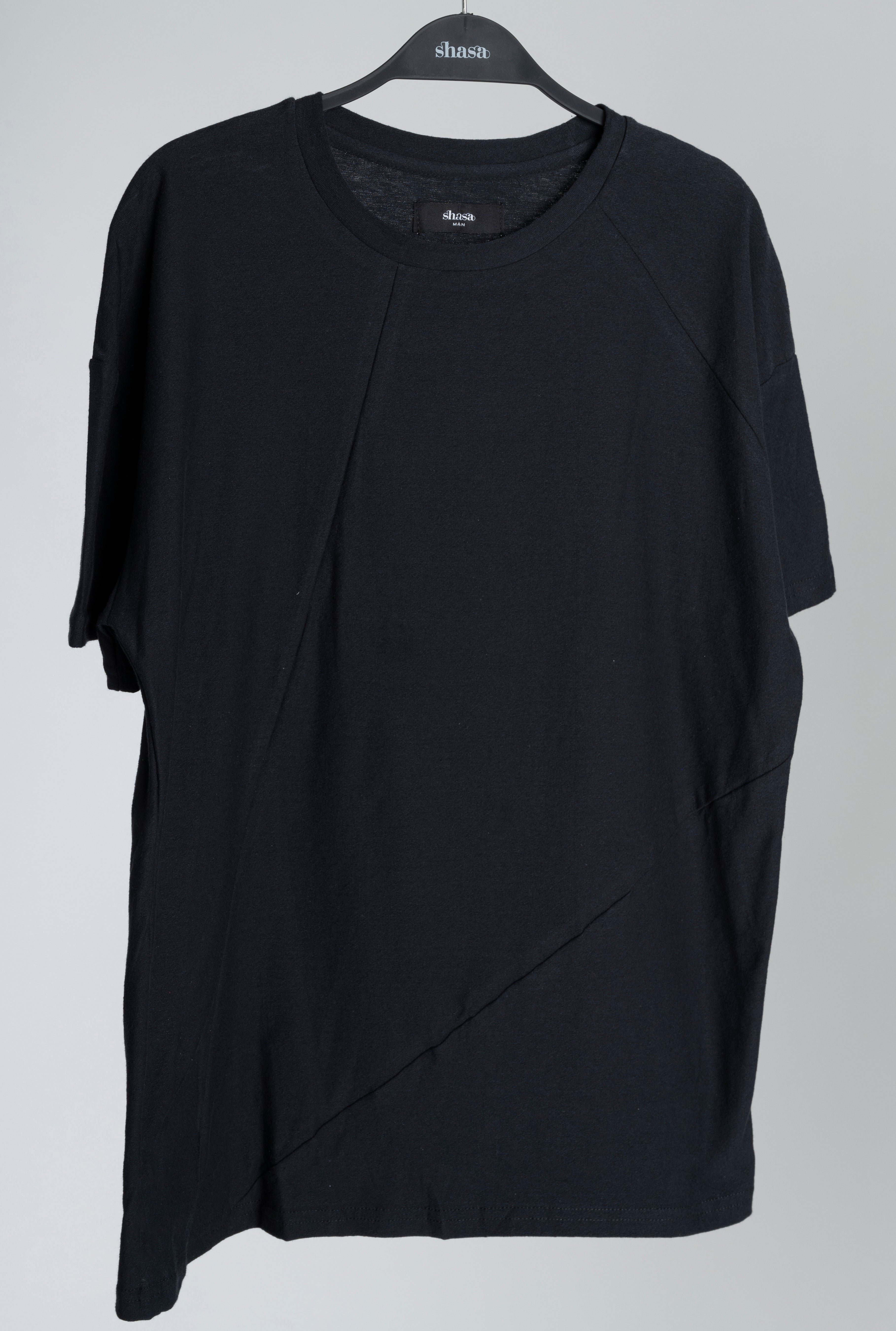 Playera manga corta costuras NEGRO