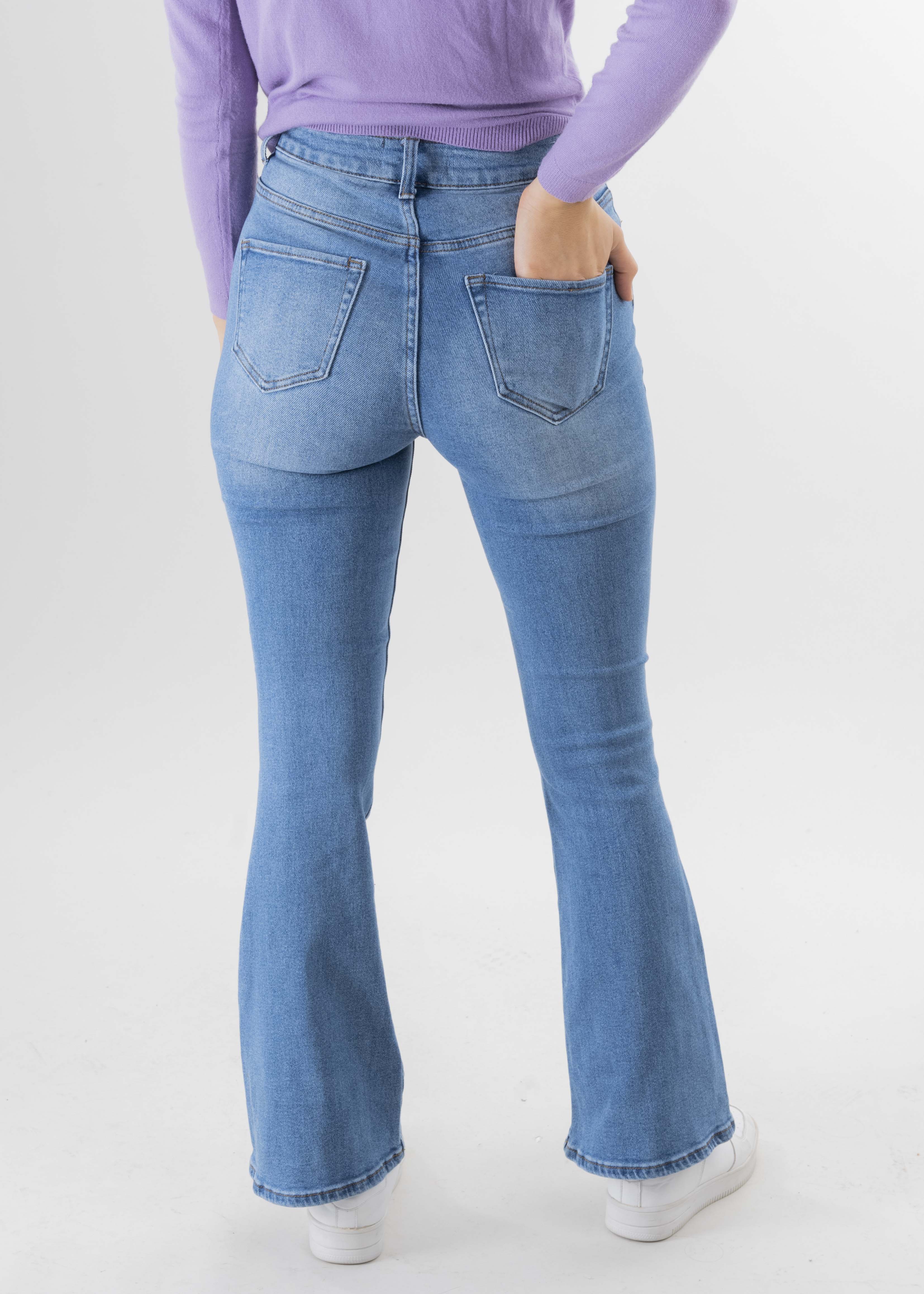 Jeans Flared Deslavado DARK WASH