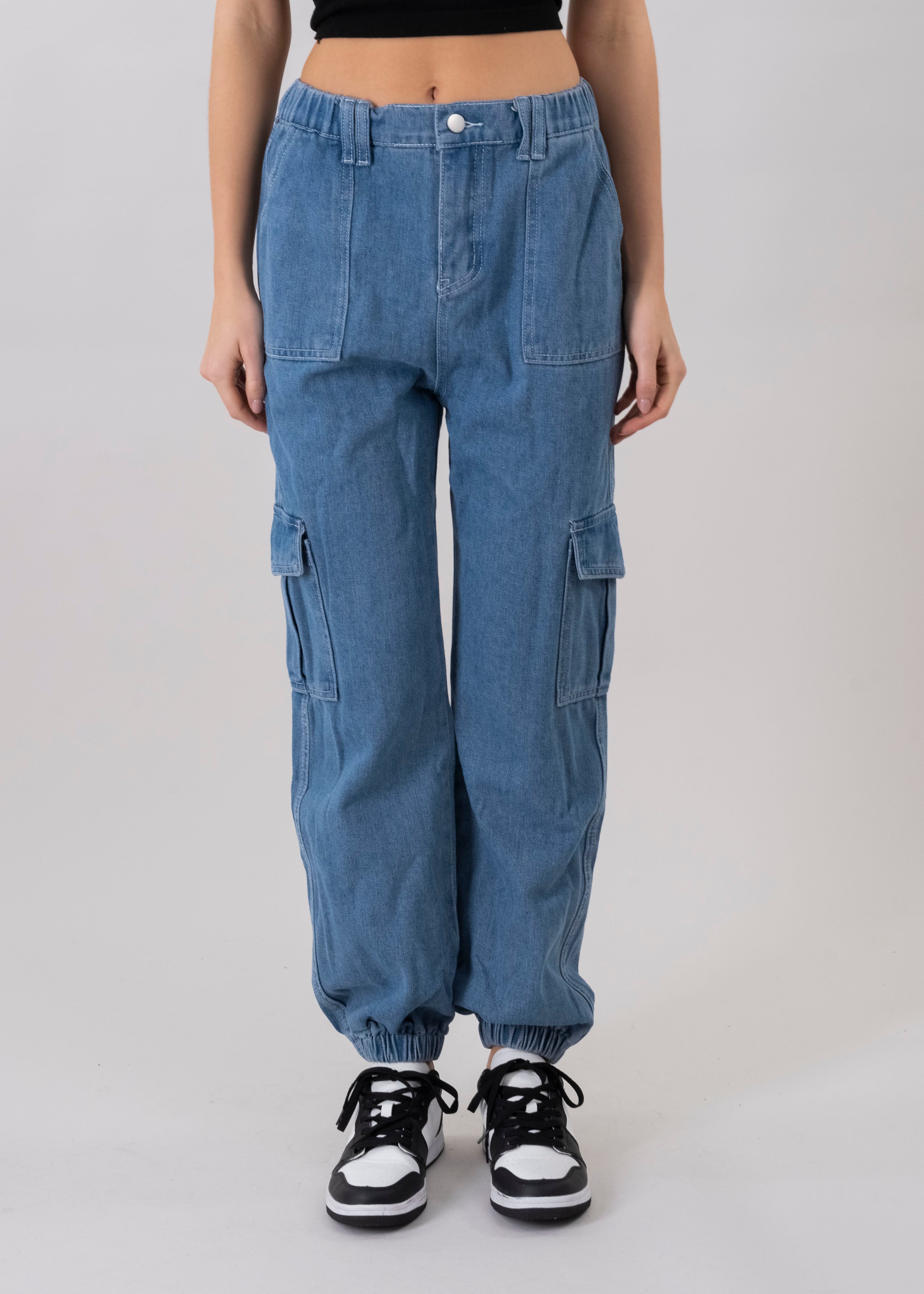 Jeans cargo cintura elástica MEDIUM WASH