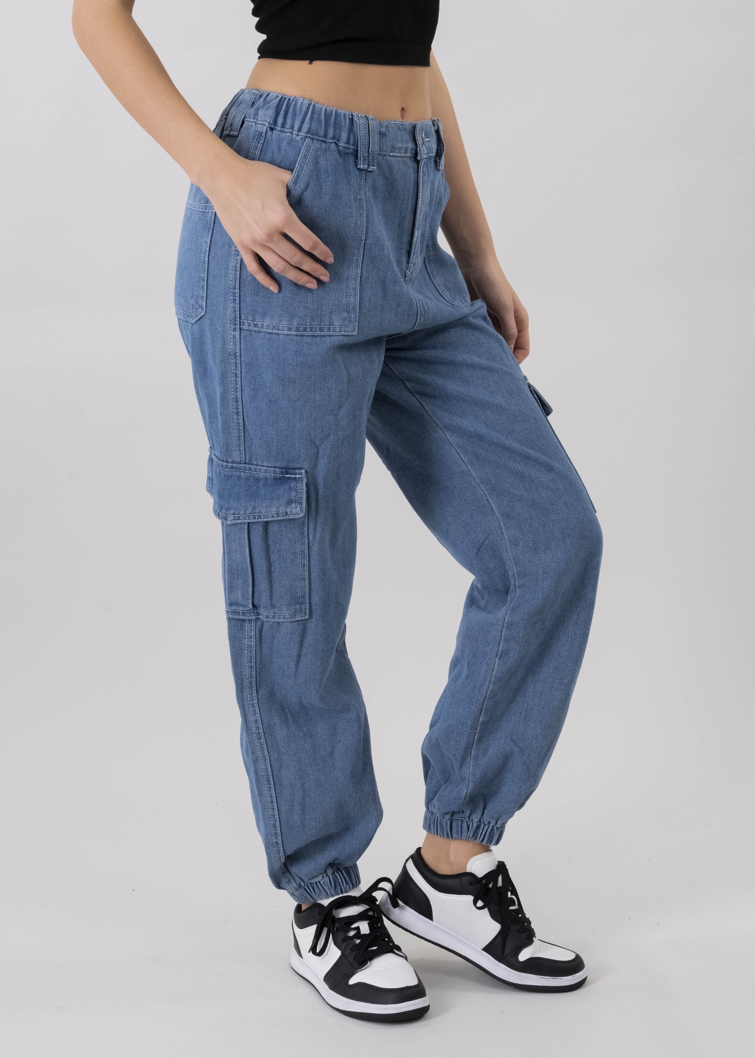 Jeans cargo cintura elástica MEDIUM WASH