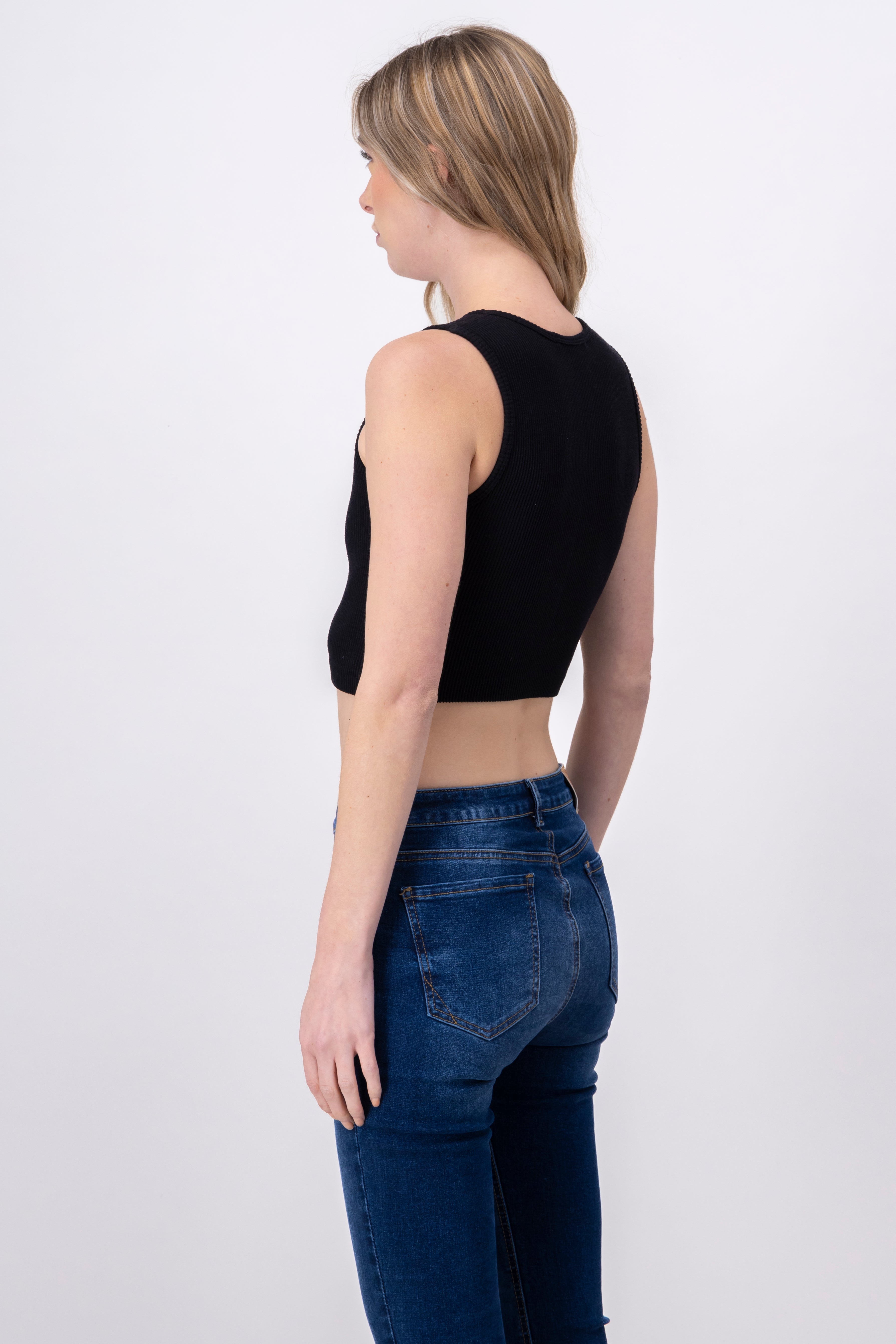 Top crop acanalado cuello redondo NEGRO