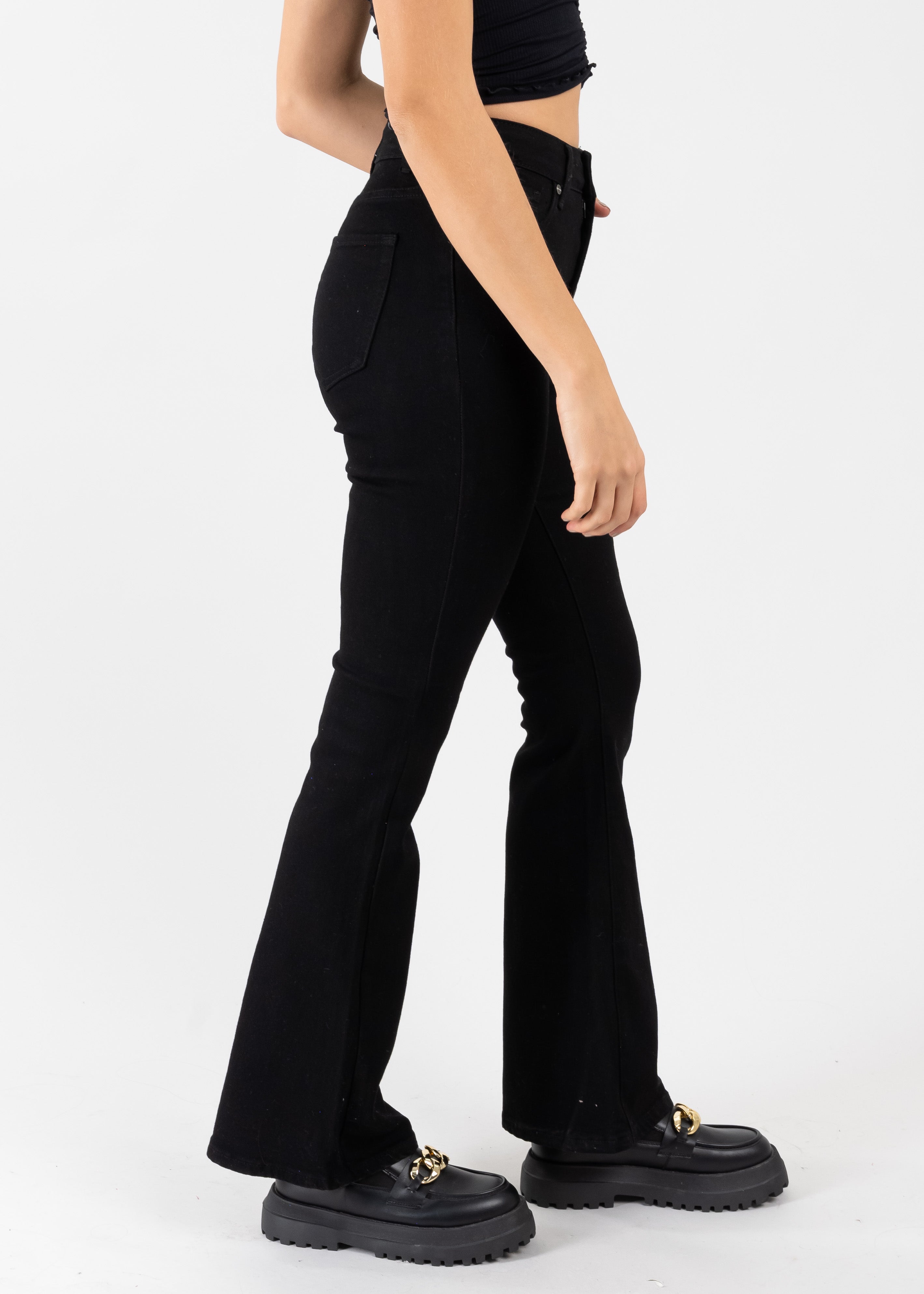 Jeans flare liso NEGRO