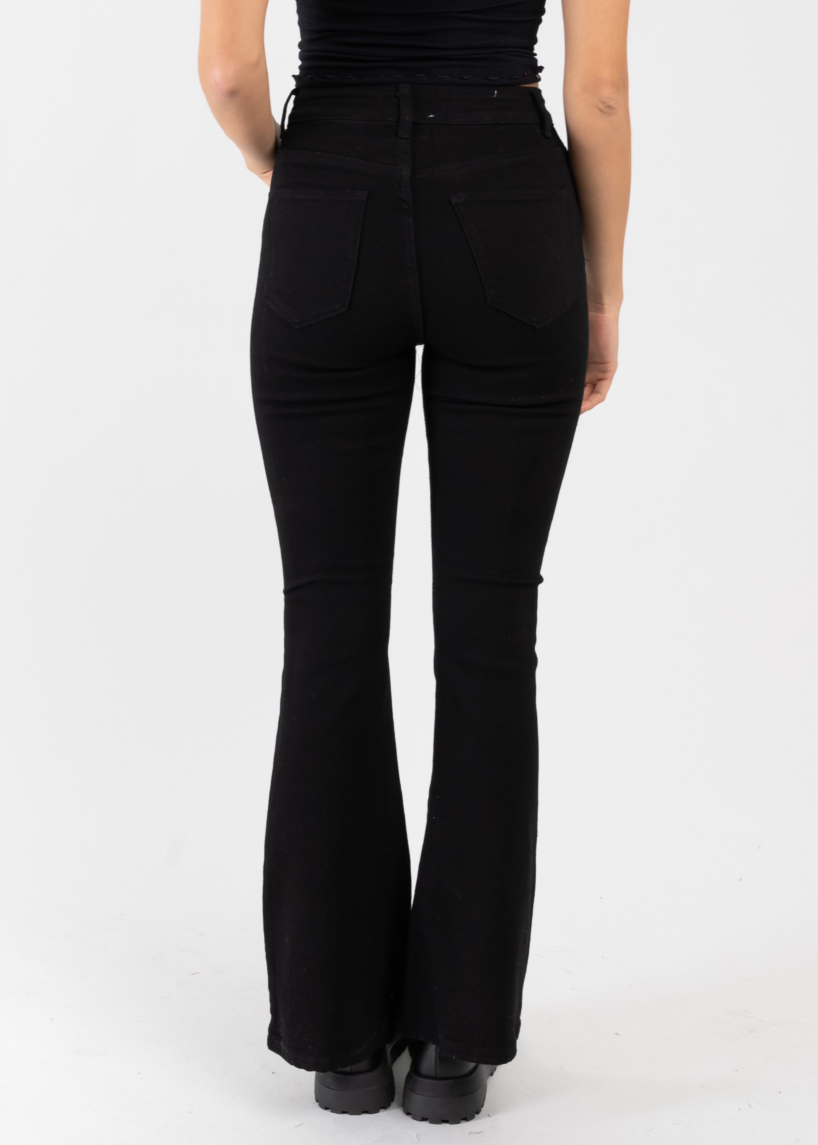 Jeans flare liso NEGRO