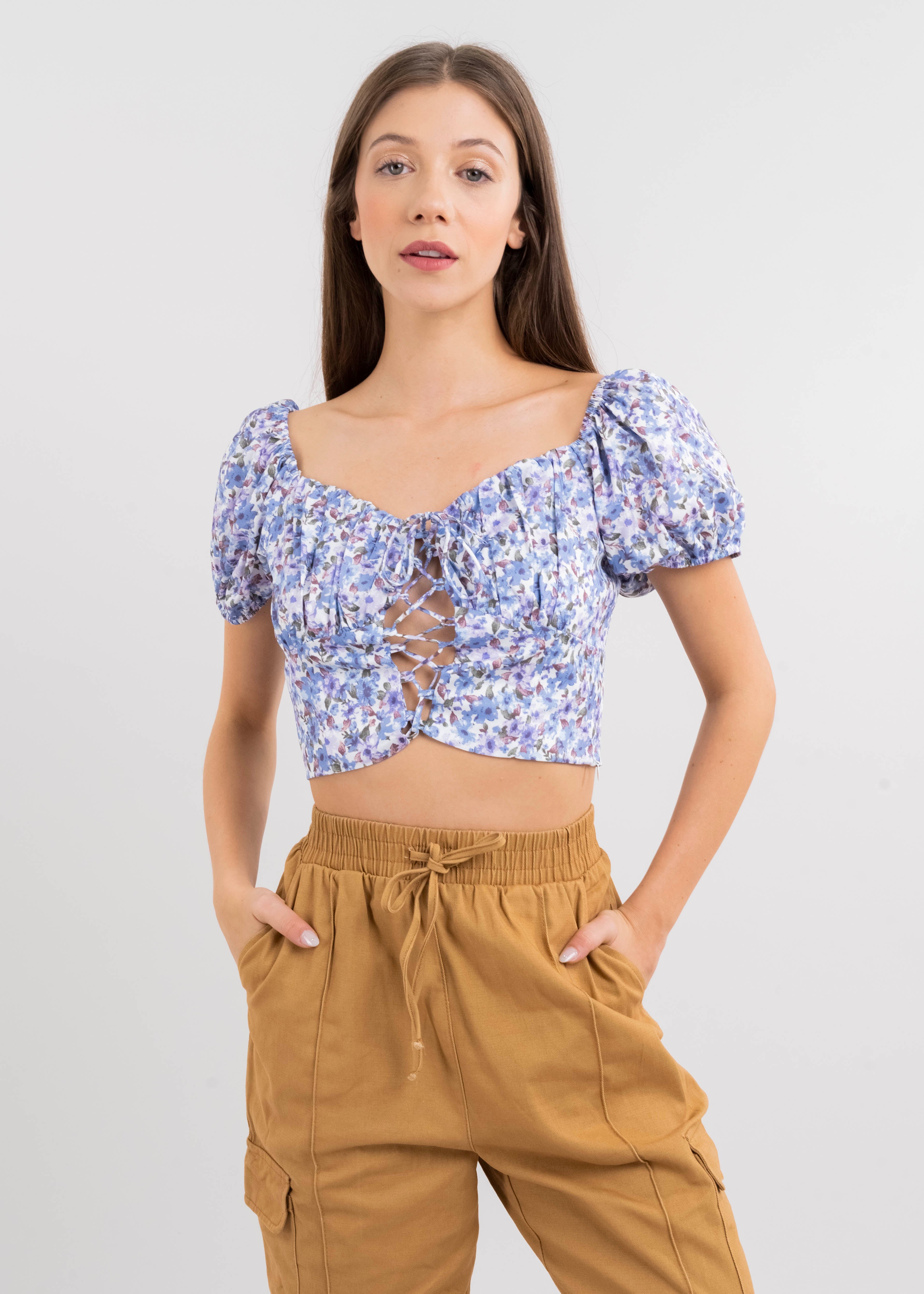 Blusa lace up flores AZUL COMBO