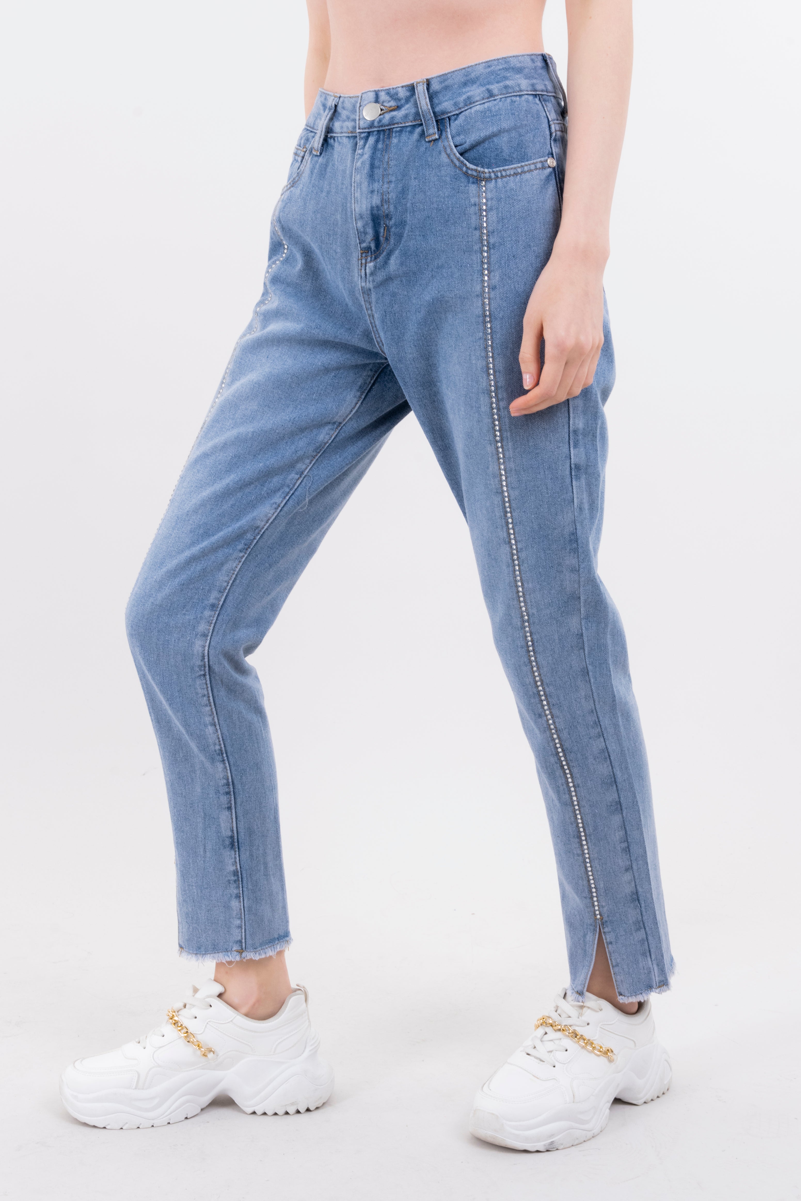 Jeans mom detalle brillos MEDIUM WASH
