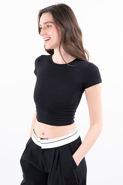 Top crop monocolor NEGRO