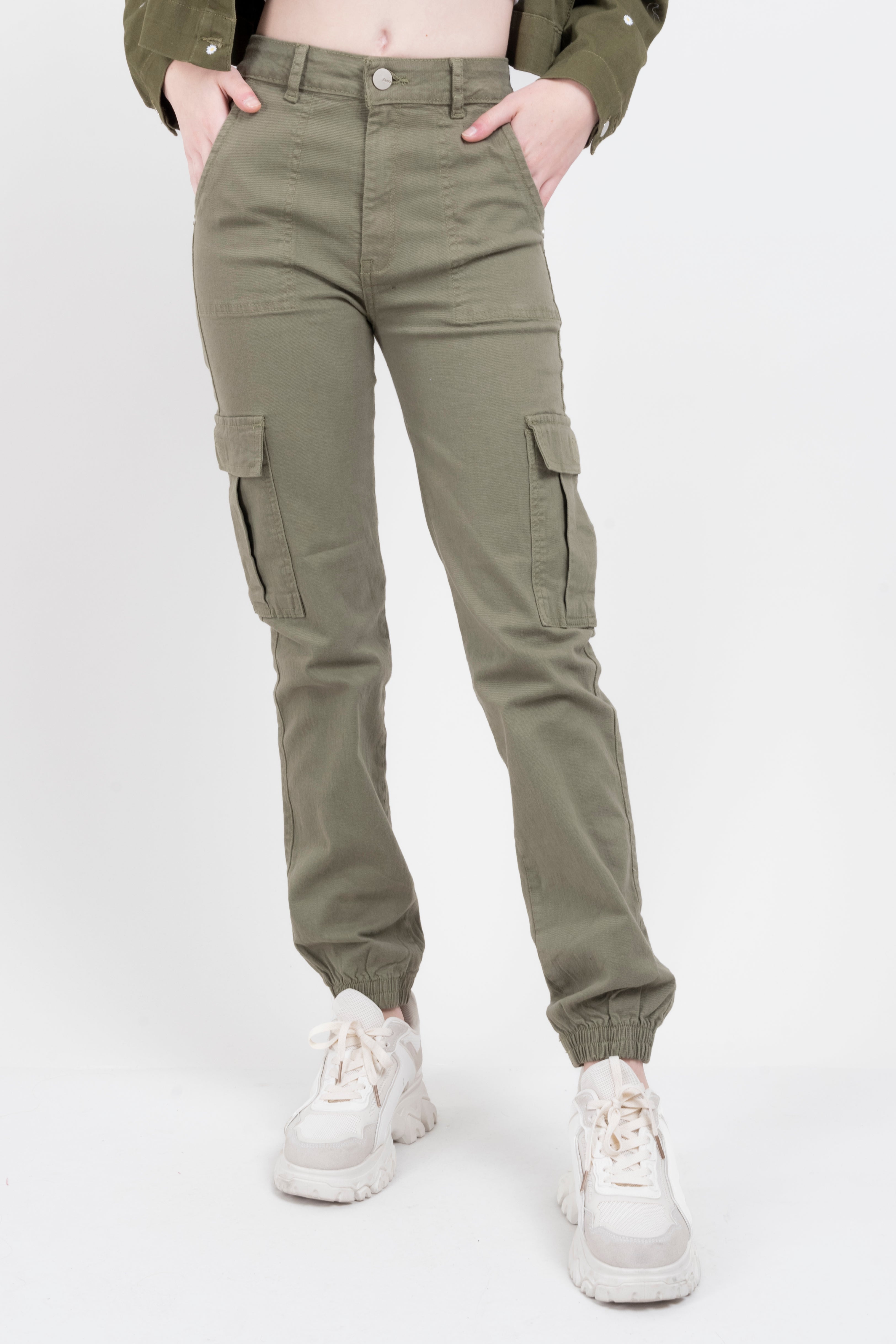Jeans cargo bolsas OLIVO